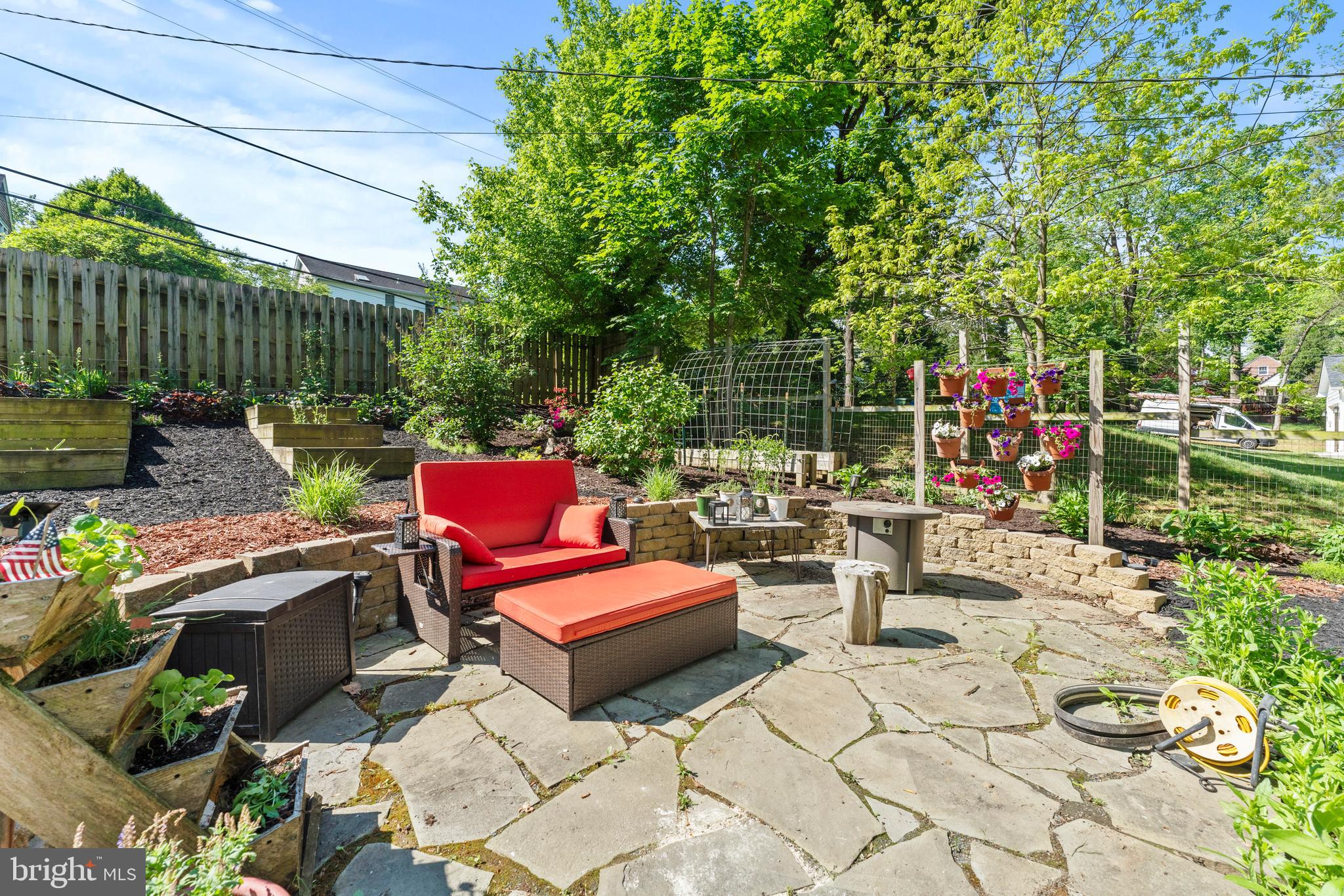 MOUNT WASHINGTON - Residential
