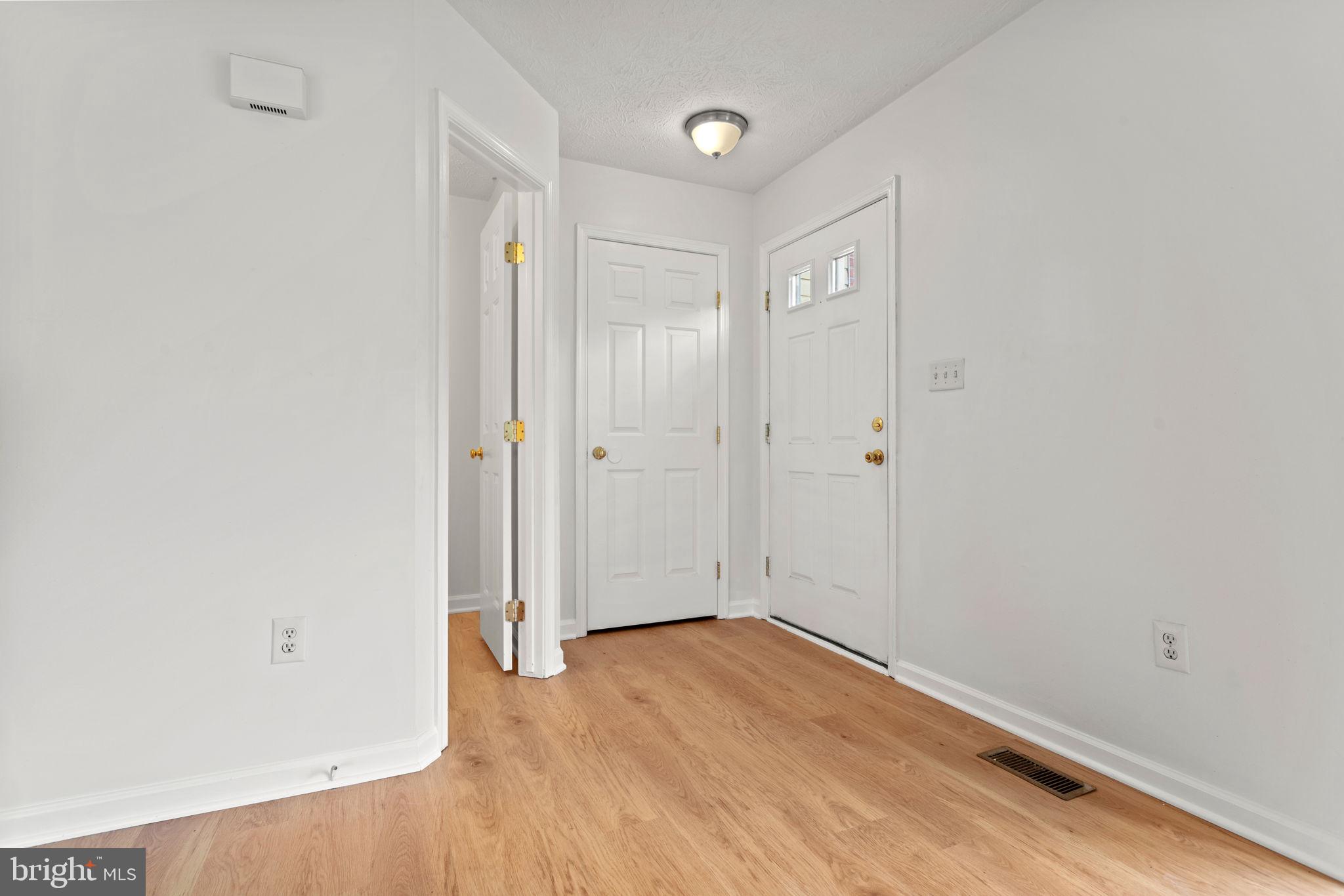 FOX CHASE - Residential