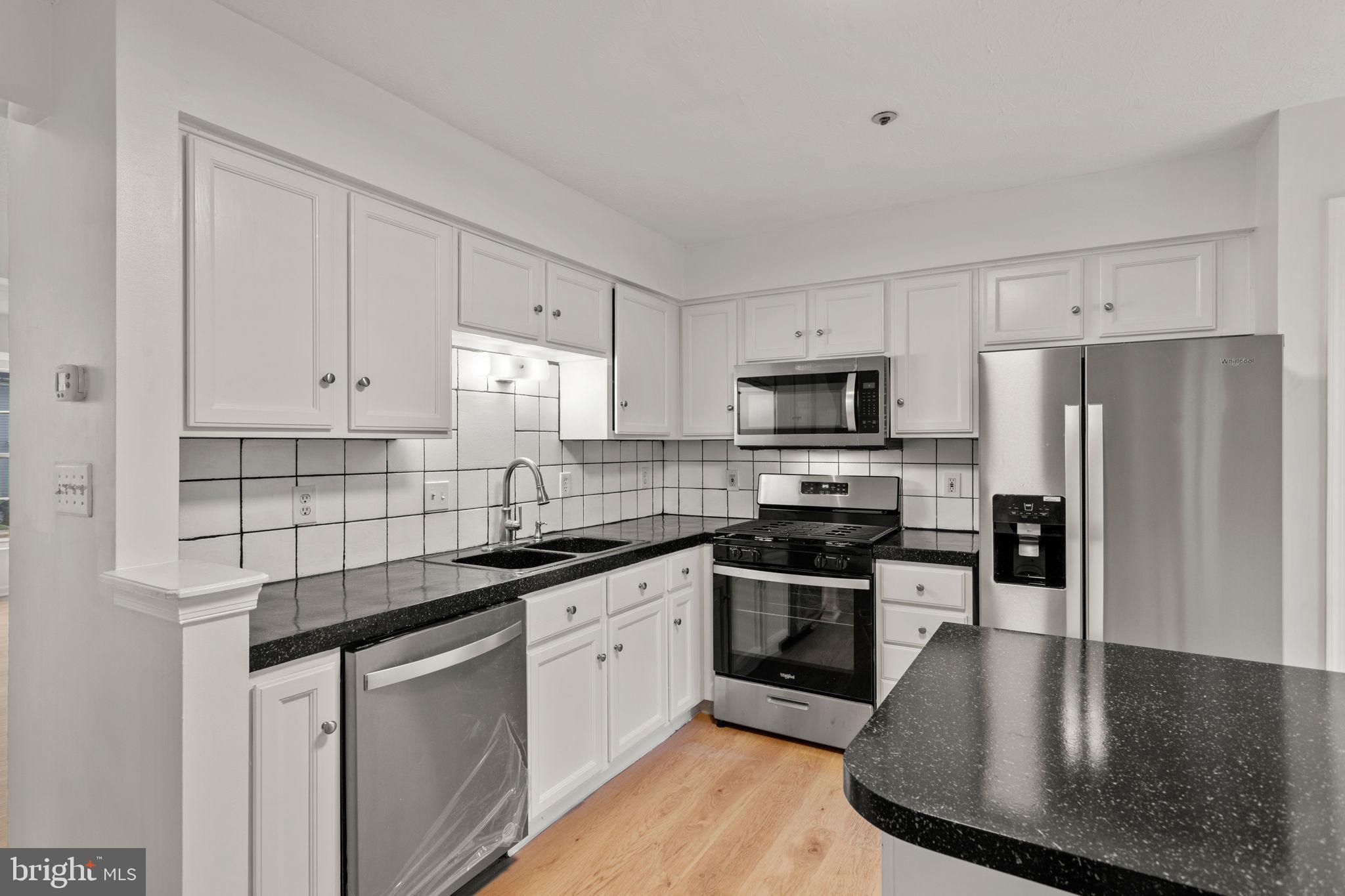 FOX CHASE - Residential