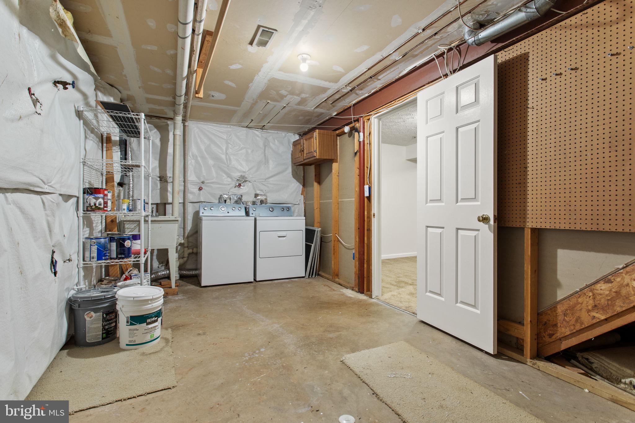 FOX CHASE - Residential