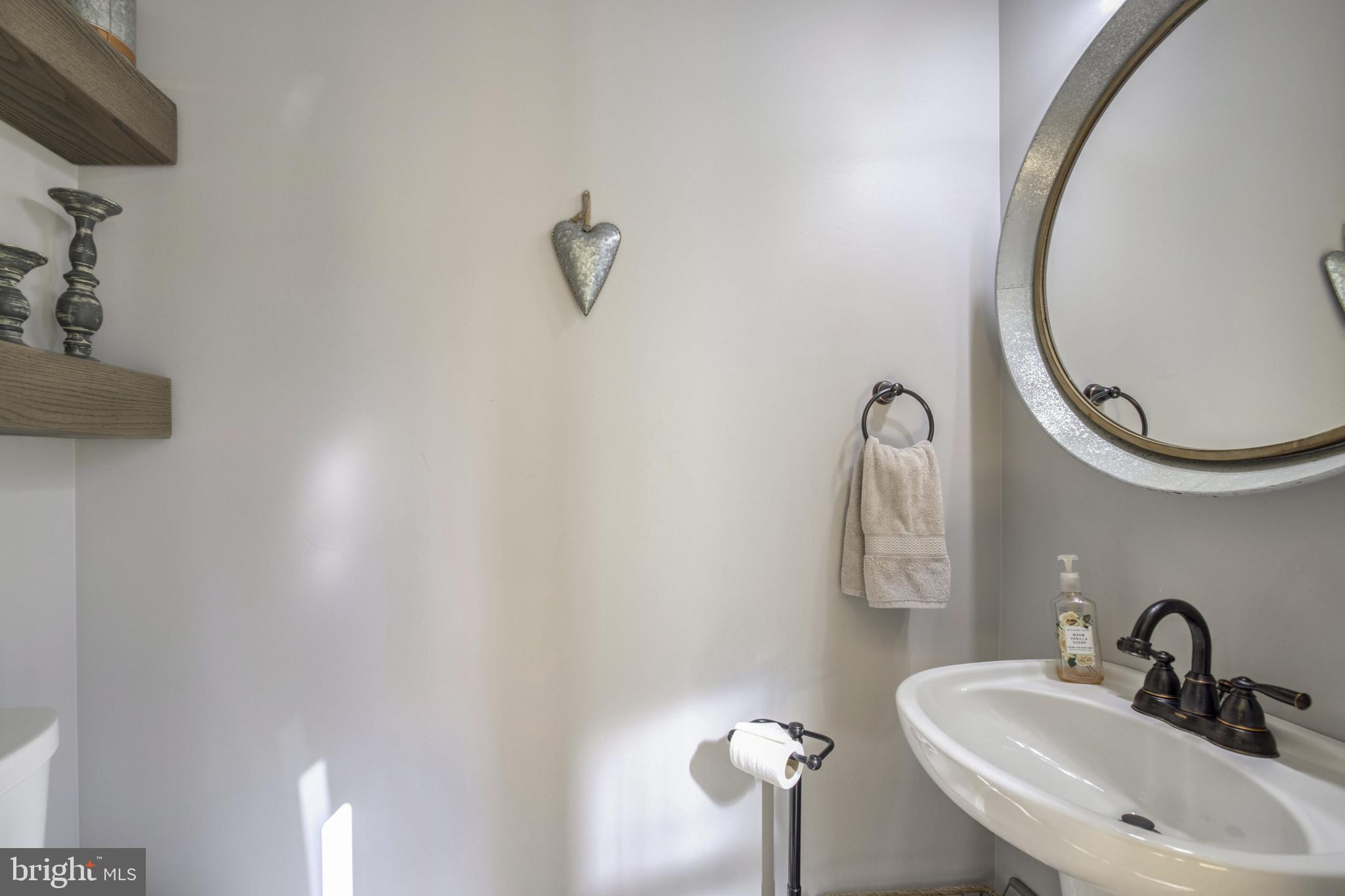 CLOVERLEAF - Residential