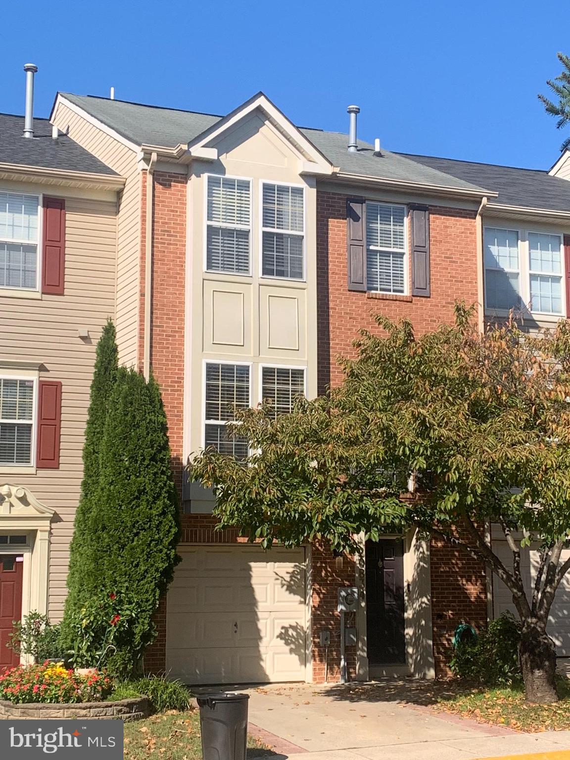 CLOVERLEAF - Residential