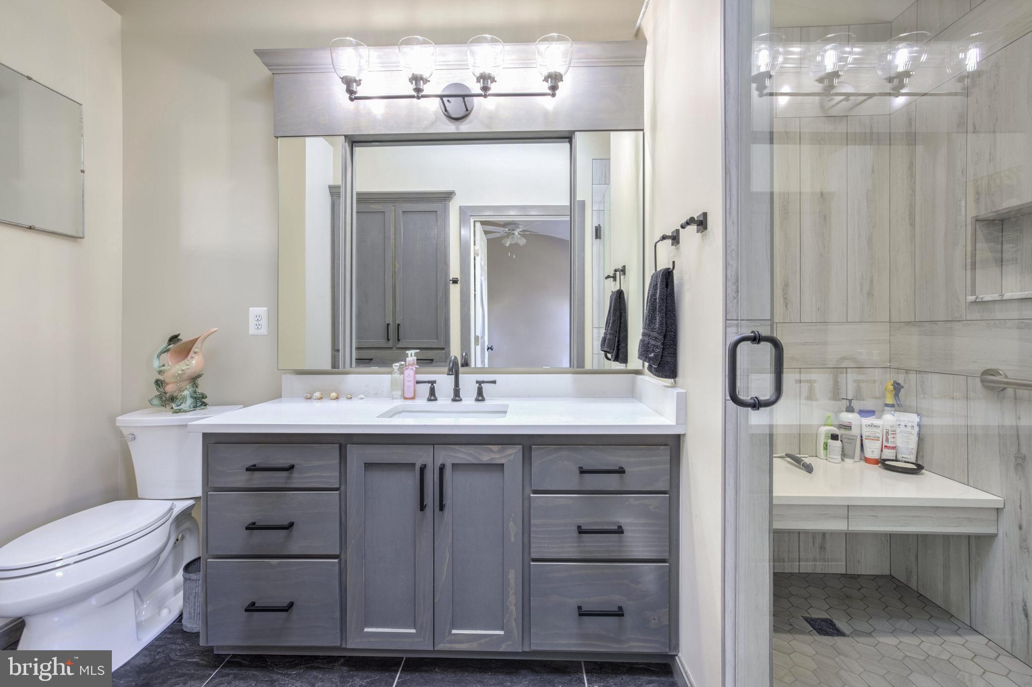 CLOVERLEAF - Residential