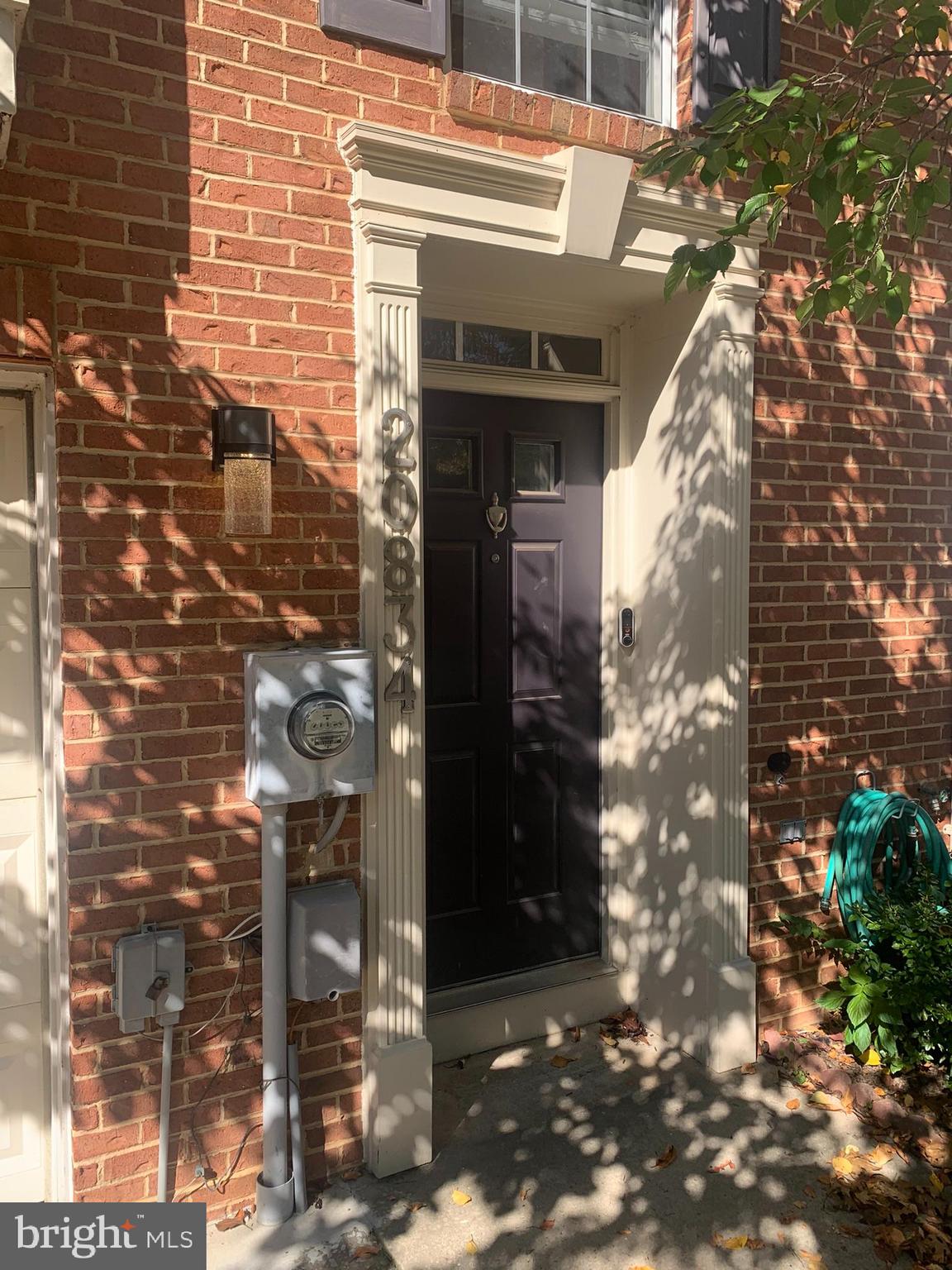 CLOVERLEAF - Residential