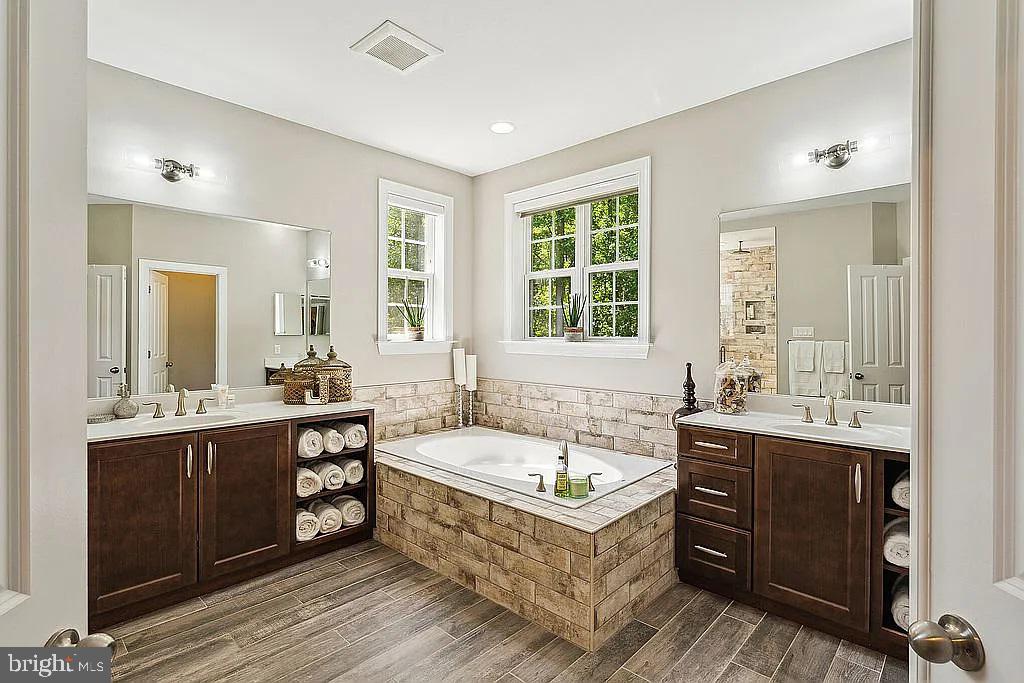 SPRING VALLEY ESTATES - Residential