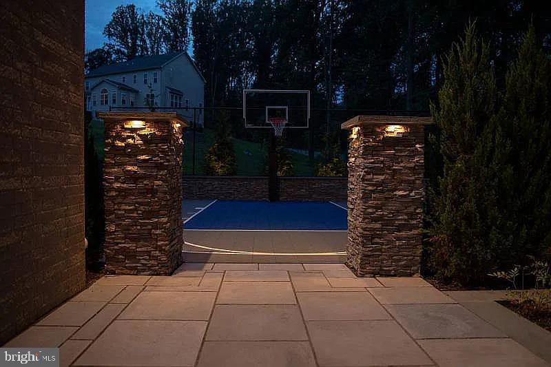 SPRING VALLEY ESTATES - Residential