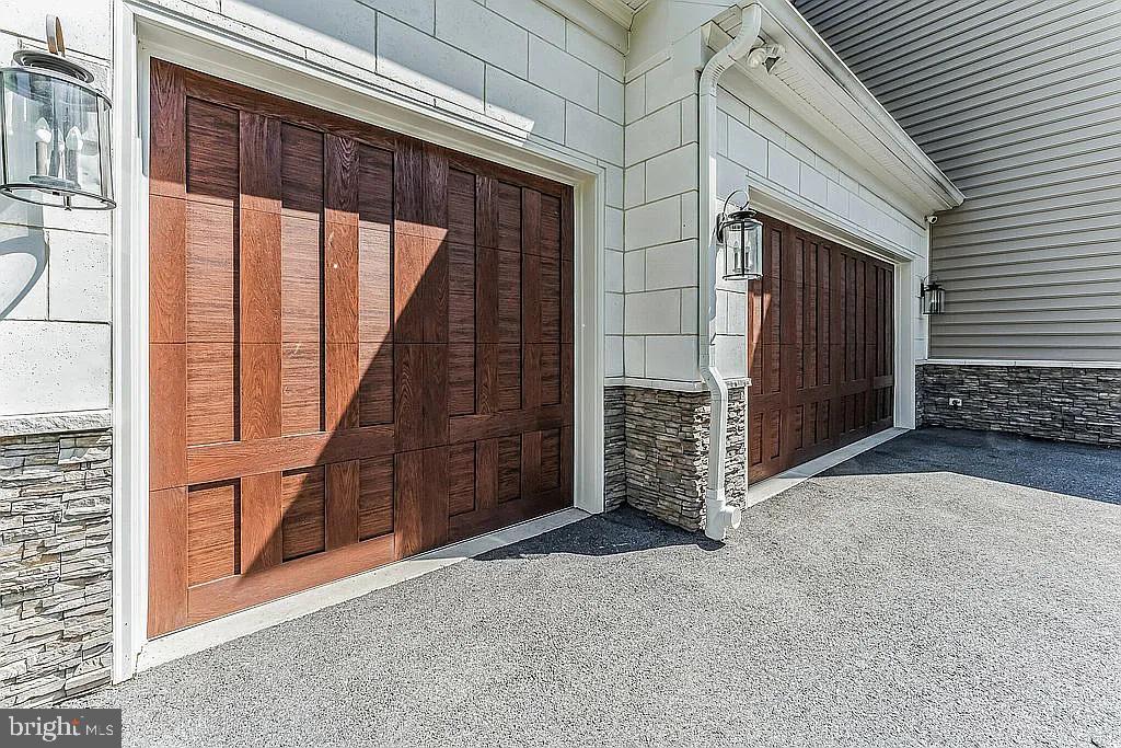 SPRING VALLEY ESTATES - Residential