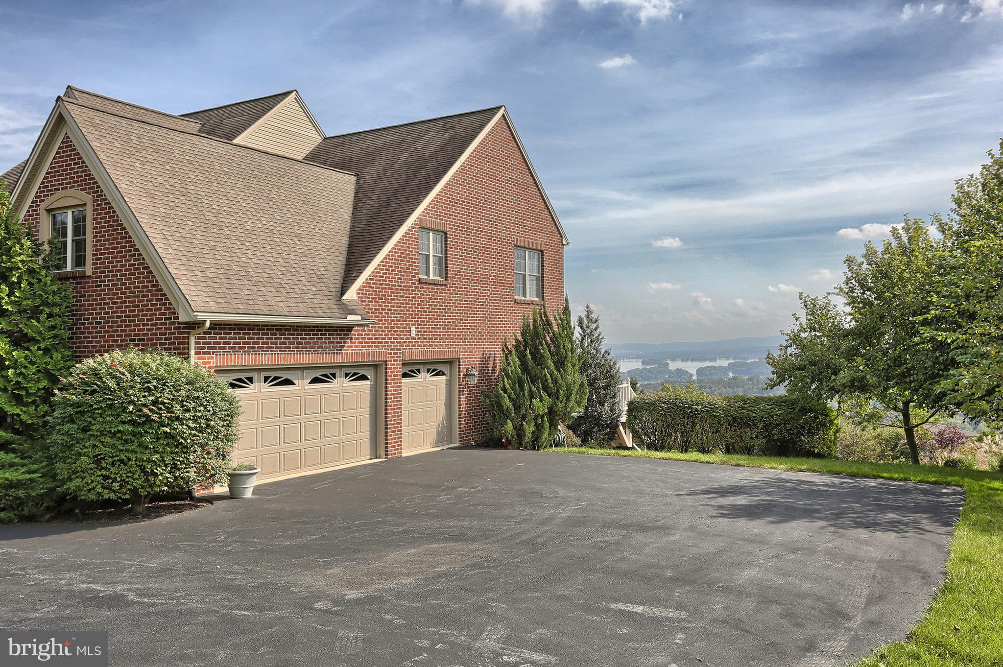 RIVER BEND - Residential