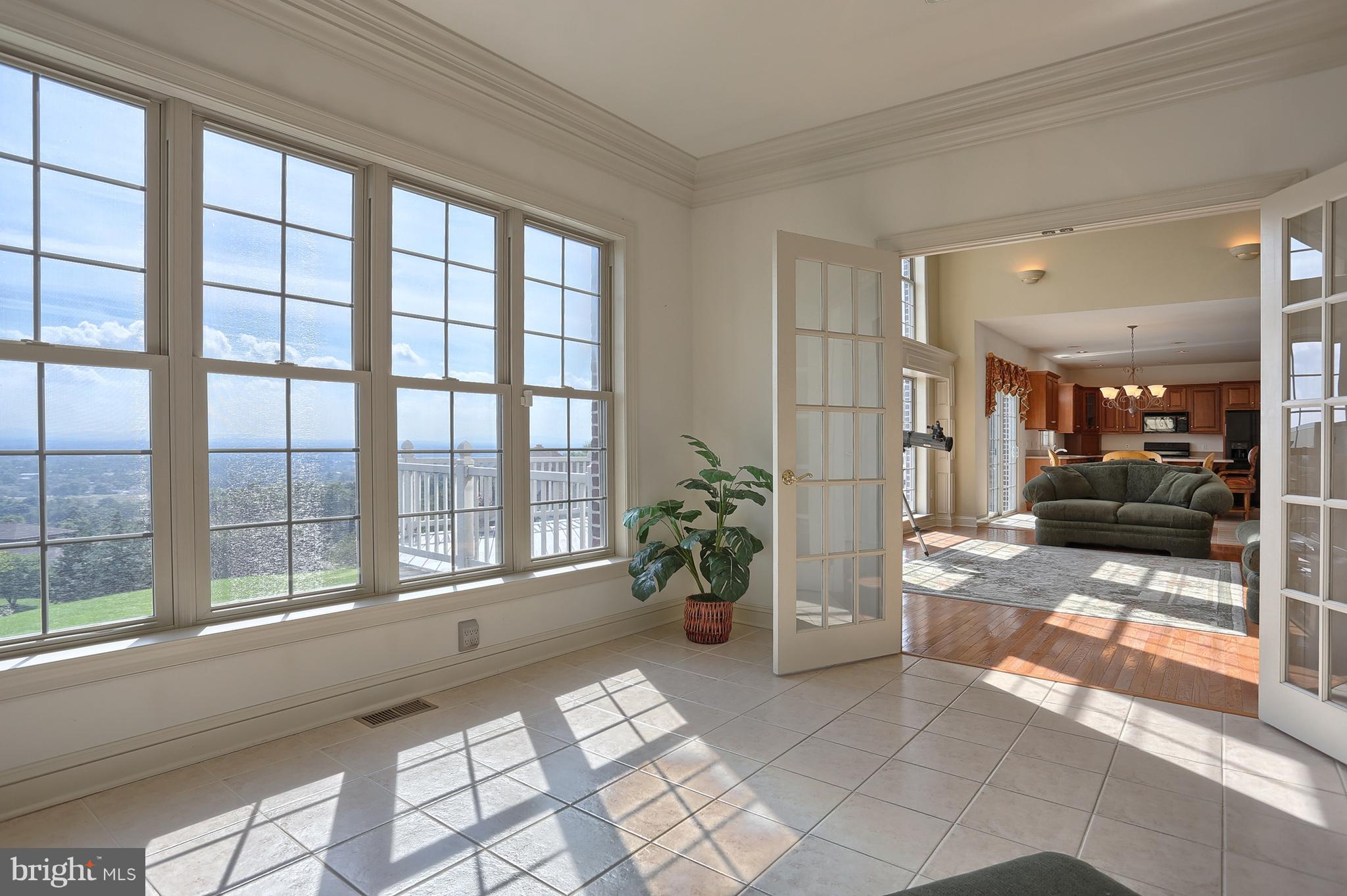 RIVER BEND - Residential