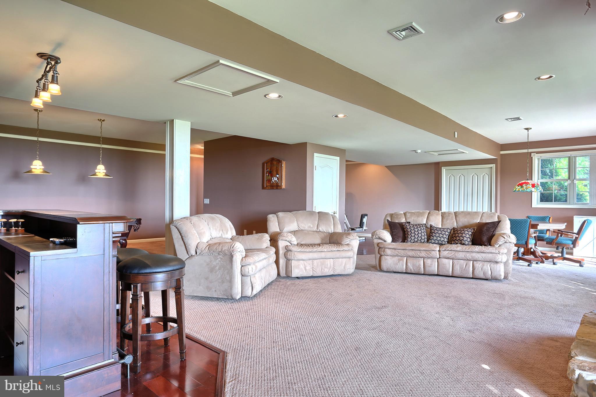 RIVER BEND - Residential