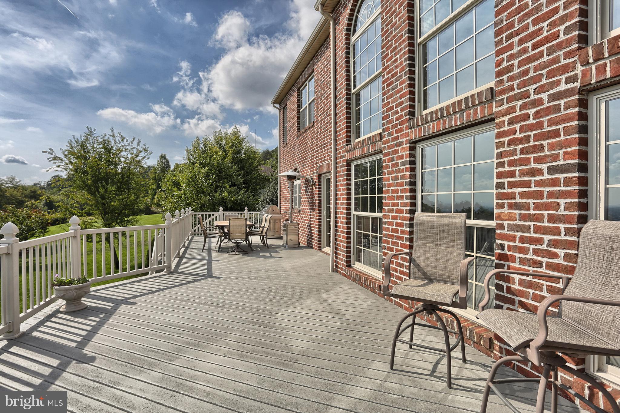 RIVER BEND - Residential