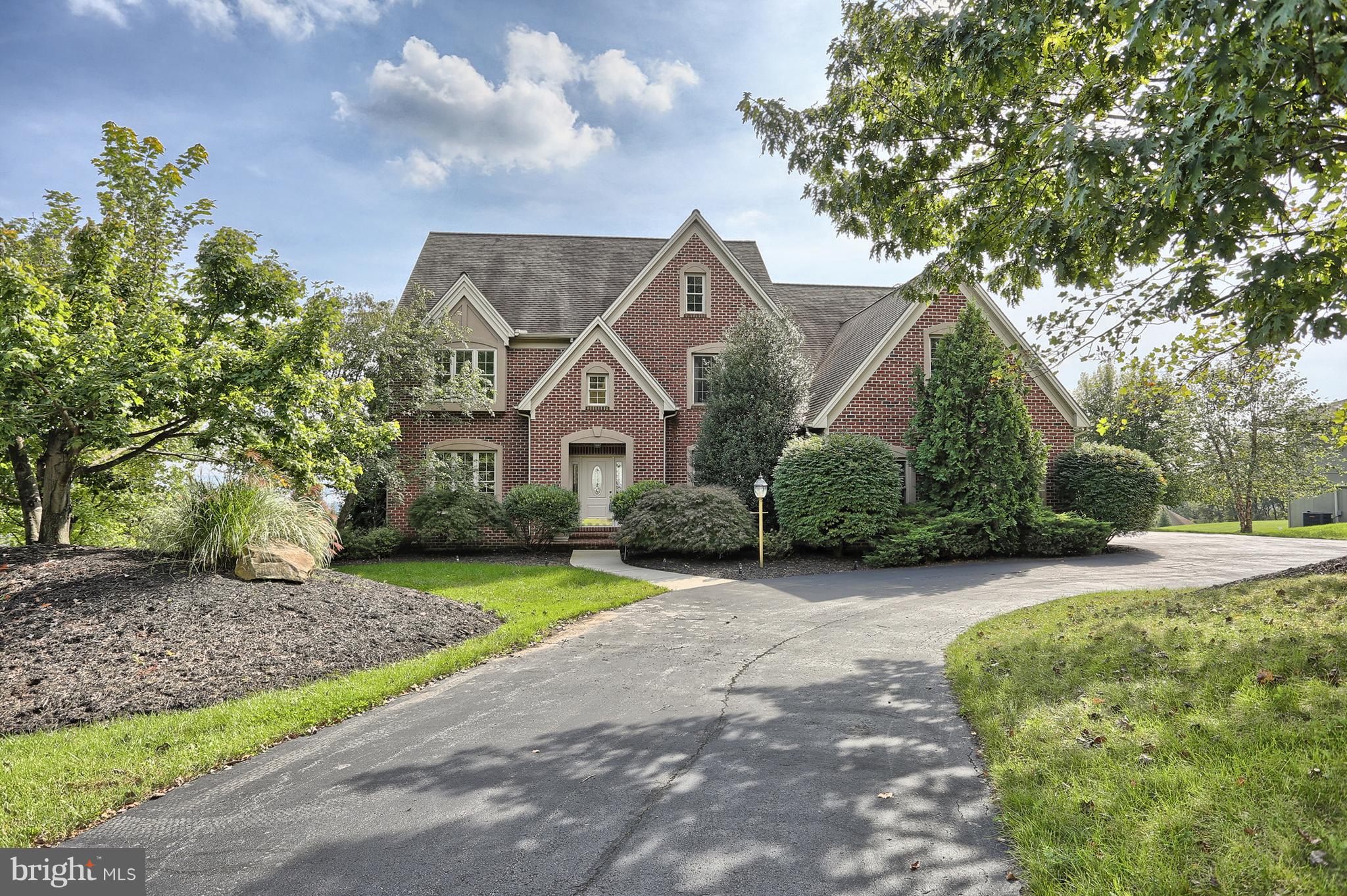 RIVER BEND - Residential