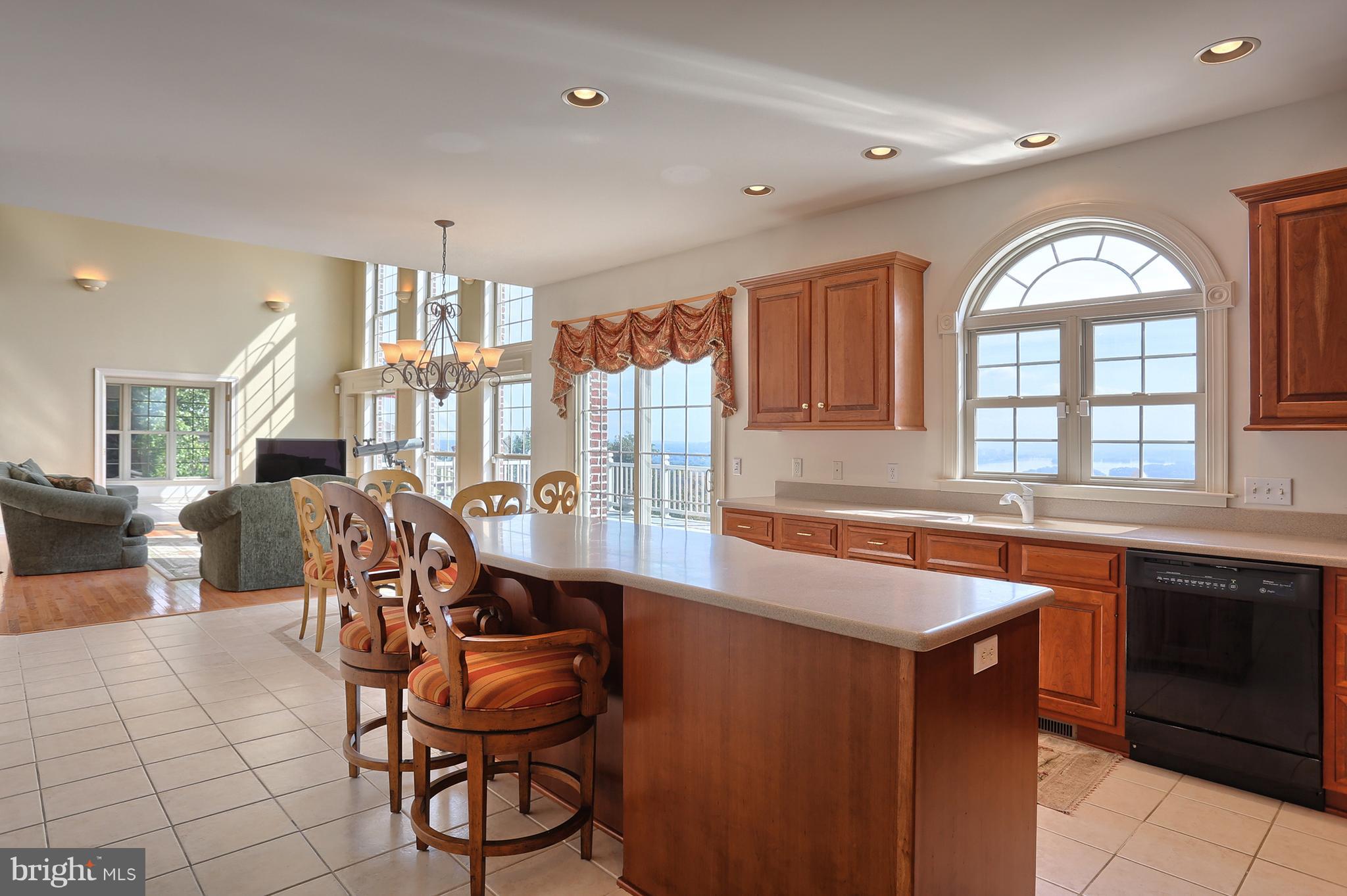 RIVER BEND - Residential