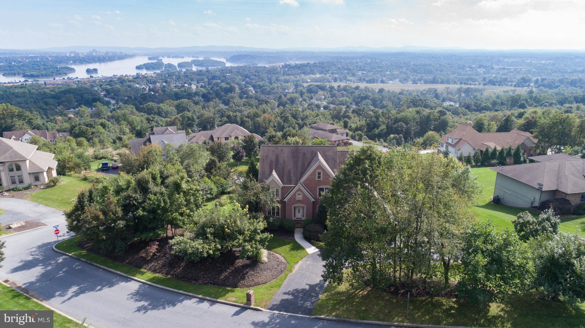 RIVER BEND - Residential