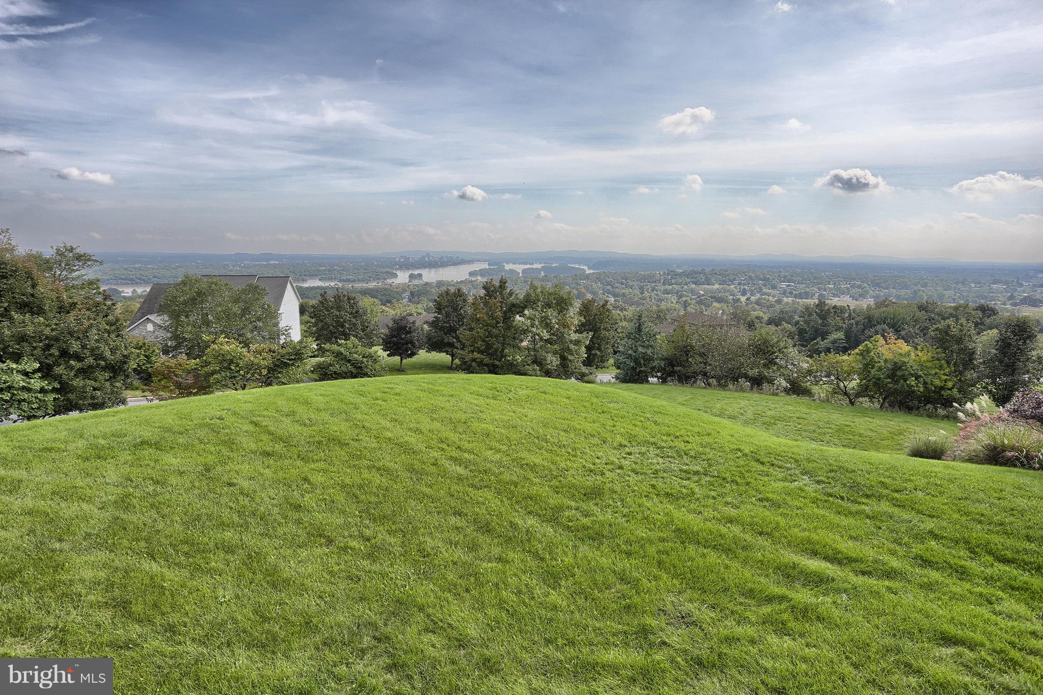 RIVER BEND - Residential