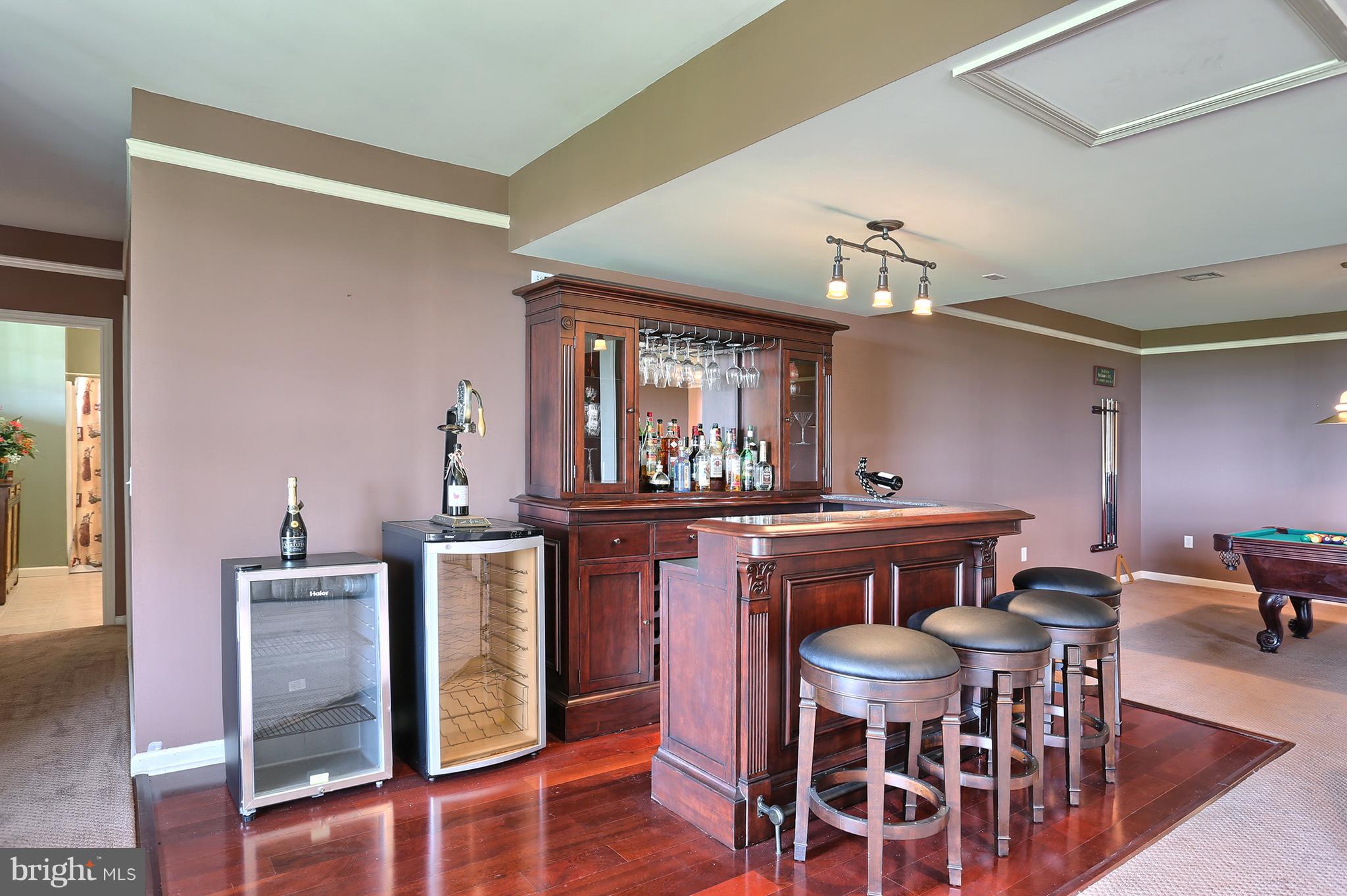 RIVER BEND - Residential