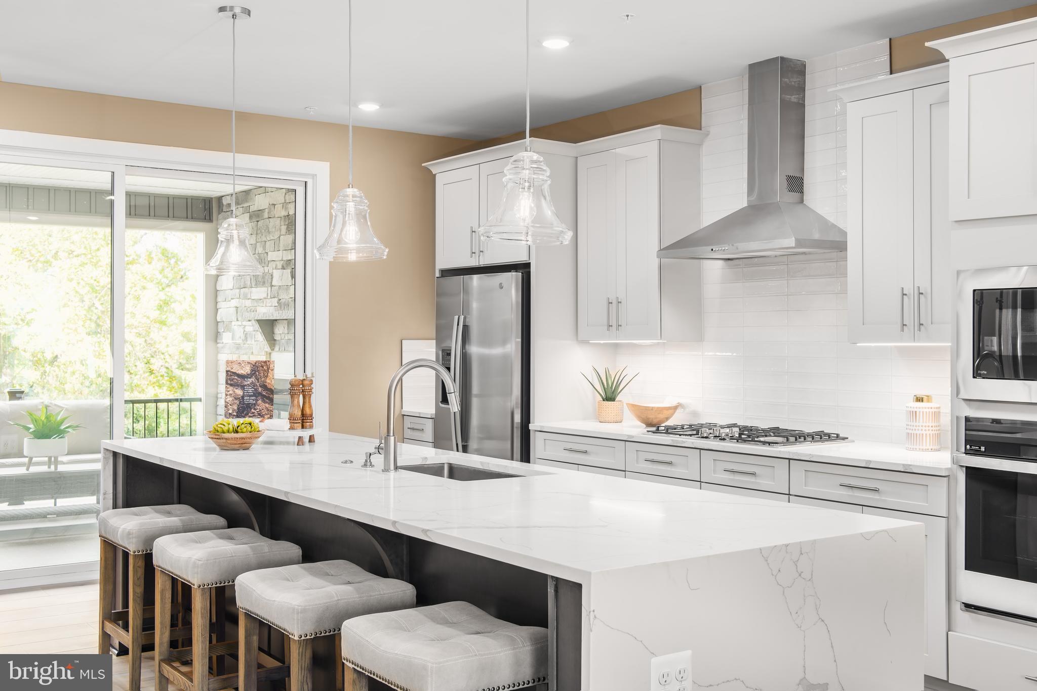 LONGVIEW RIDGE - Residential