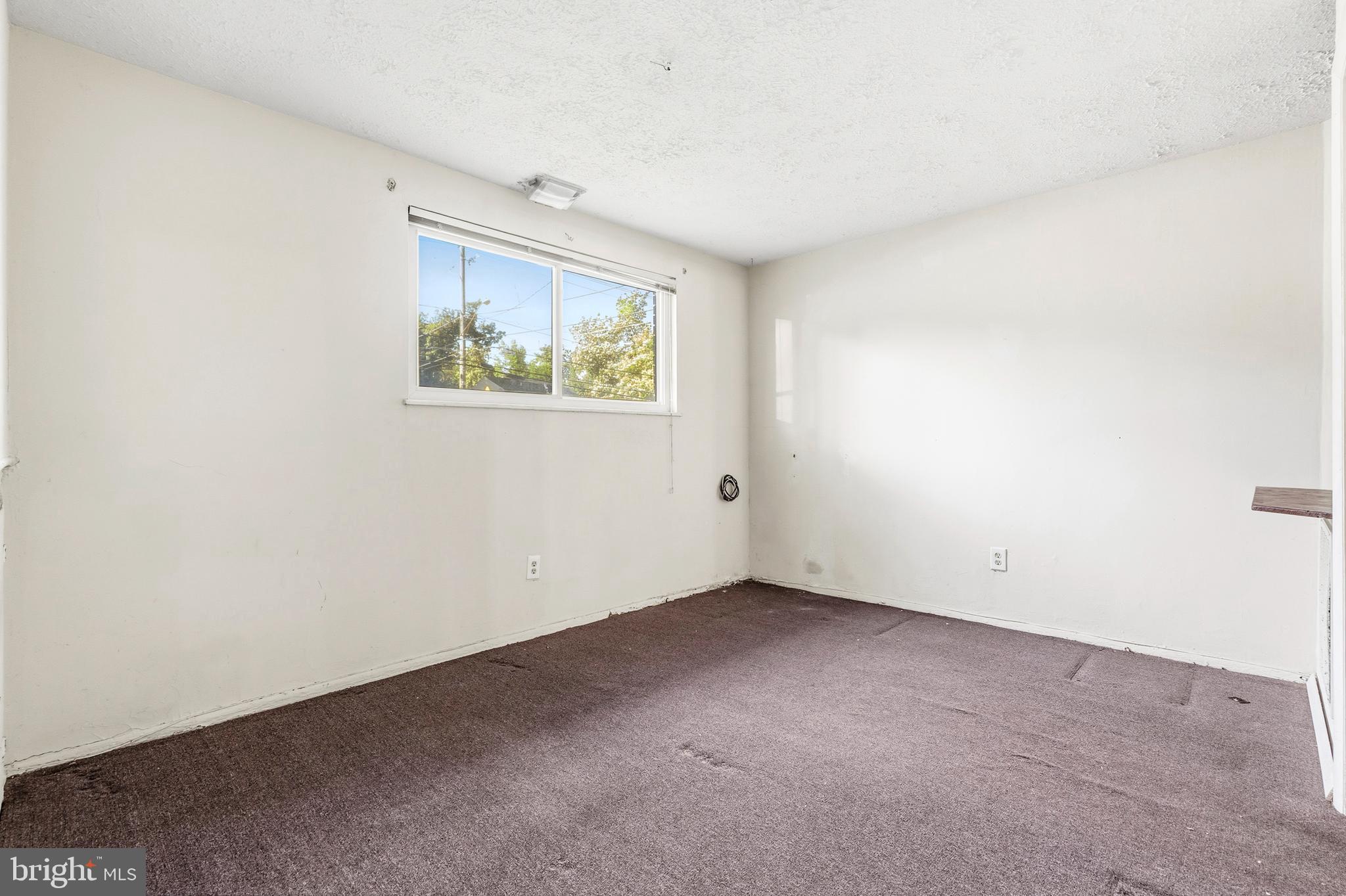 HOLLY PARK - Residential