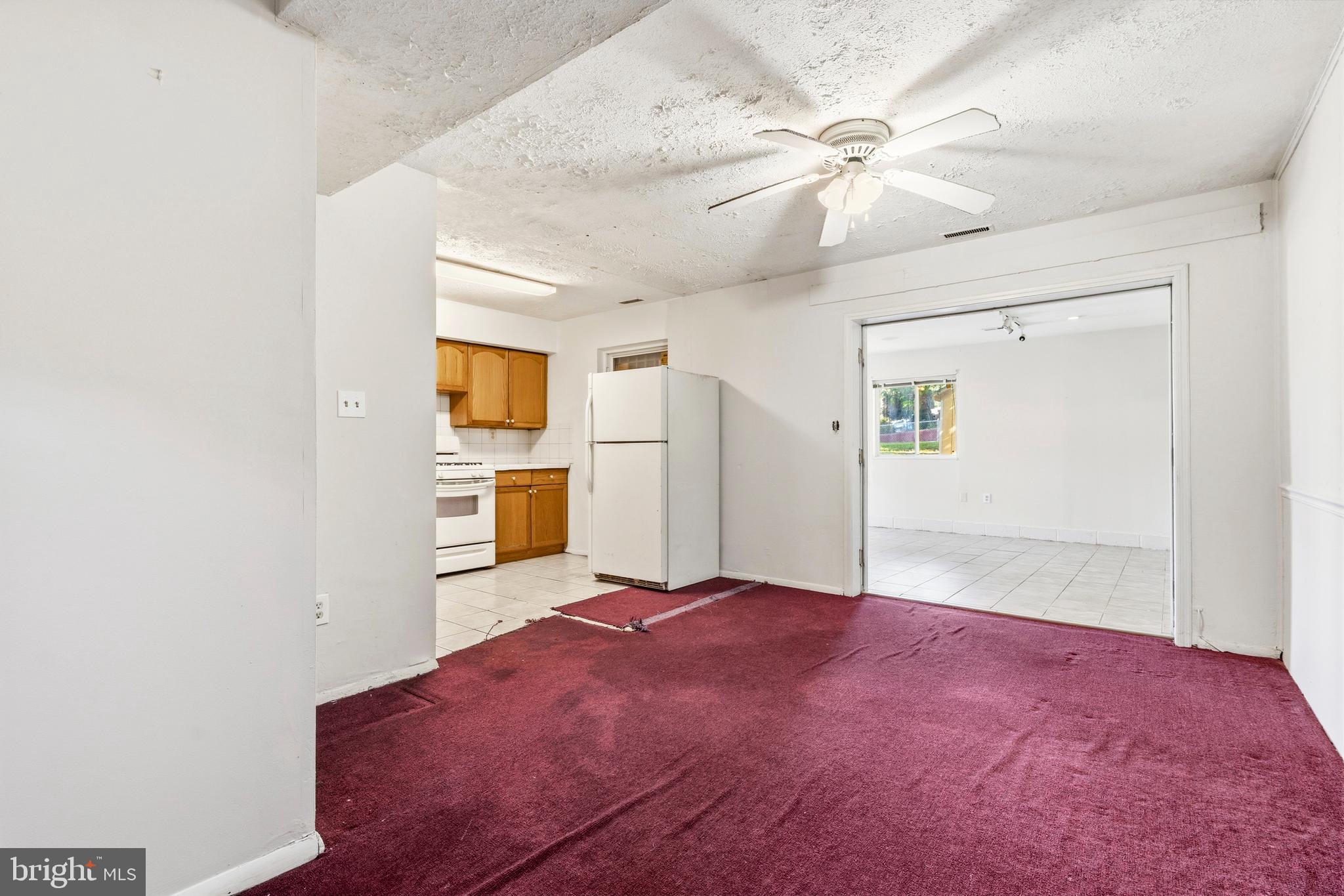 HOLLY PARK - Residential
