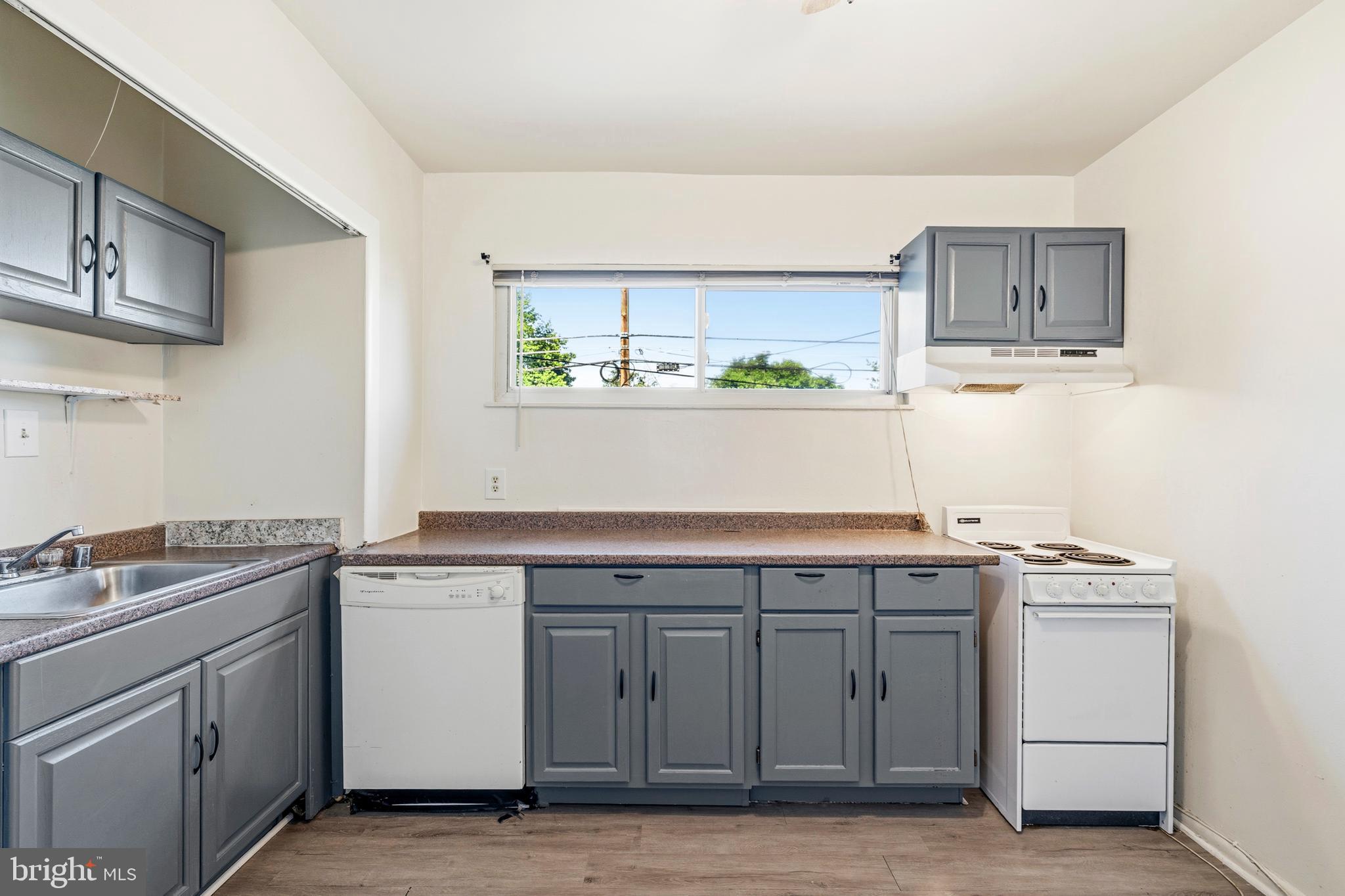 HOLLY PARK - Residential