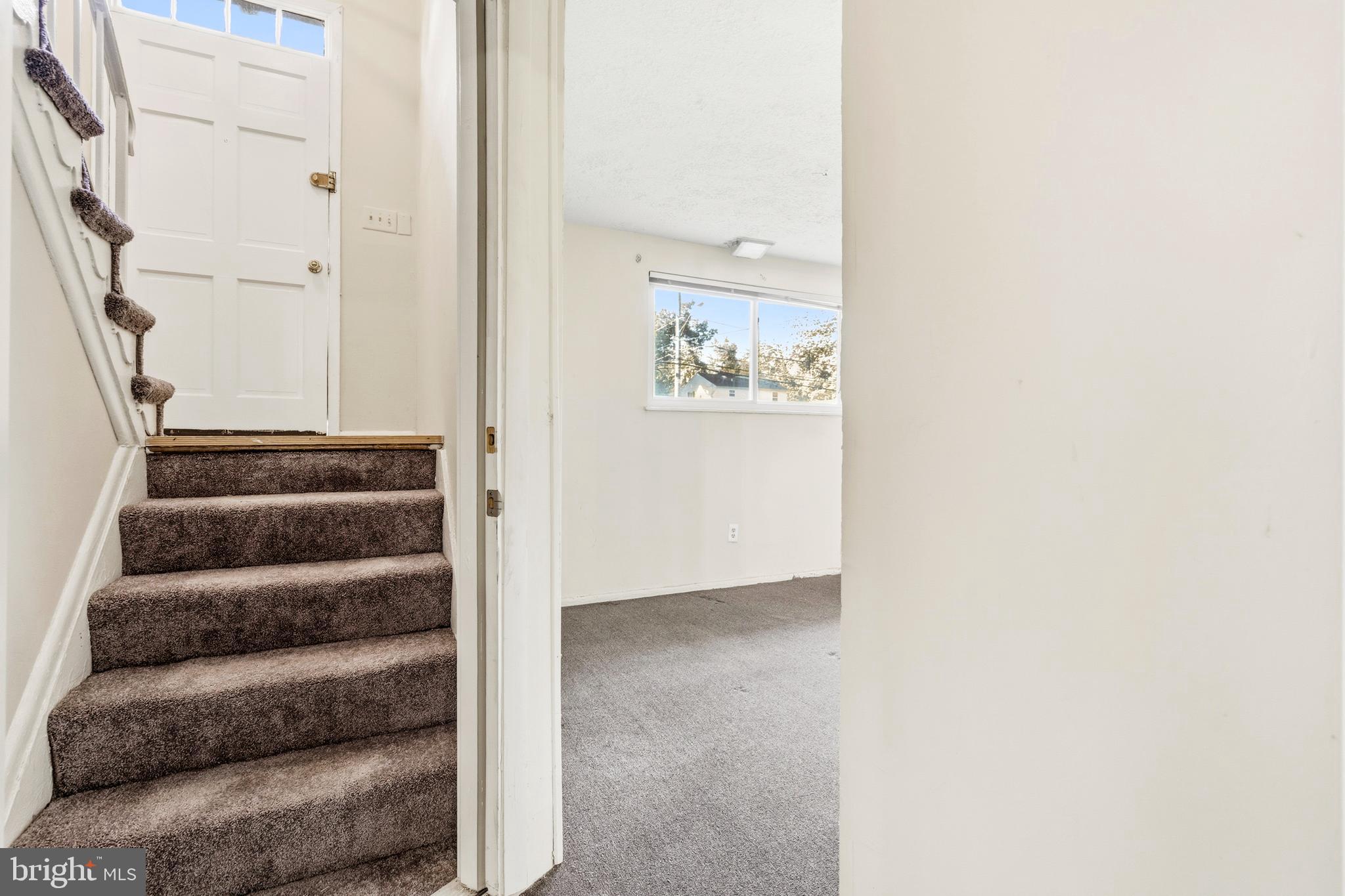 HOLLY PARK - Residential