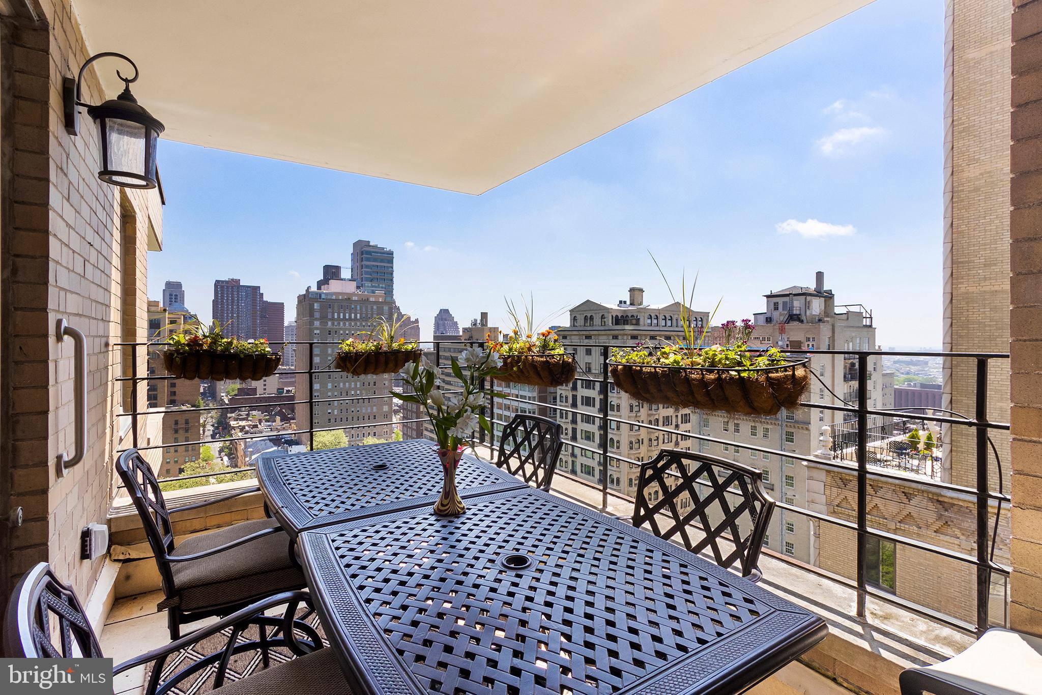 RITTENHOUSE SQUARE - Residential