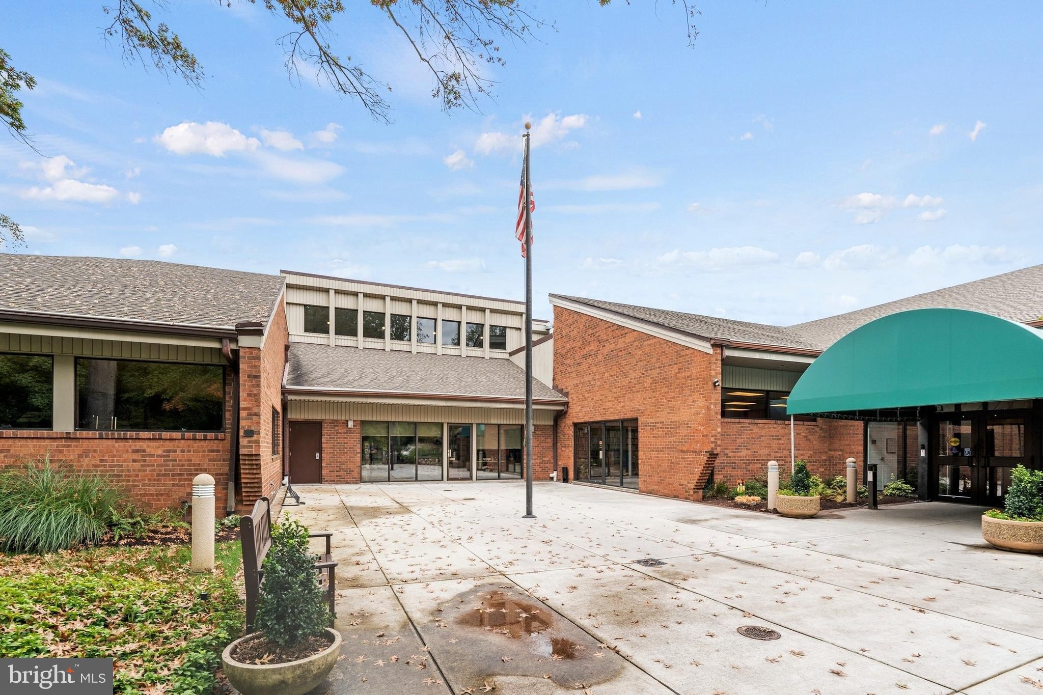 HERITAGE HARBOUR - Residential