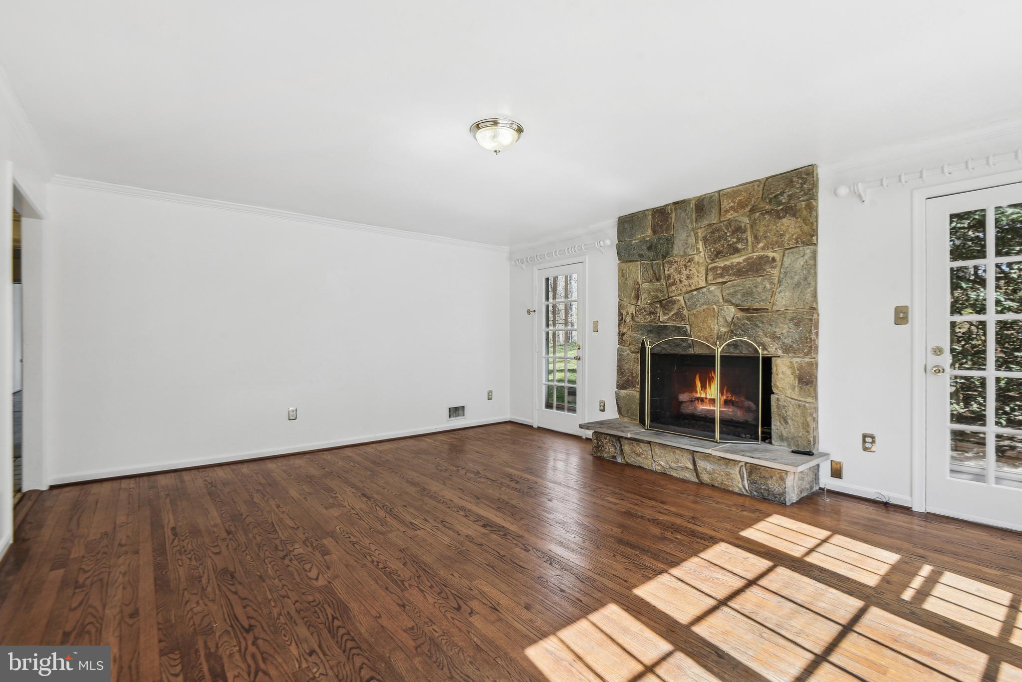 CEDARS OF MC LEAN - Residential