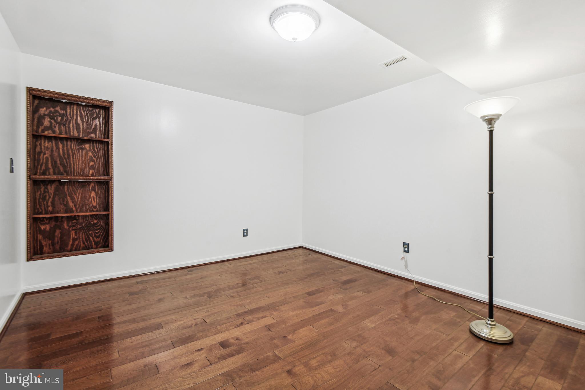 CEDARS OF MC LEAN - Residential