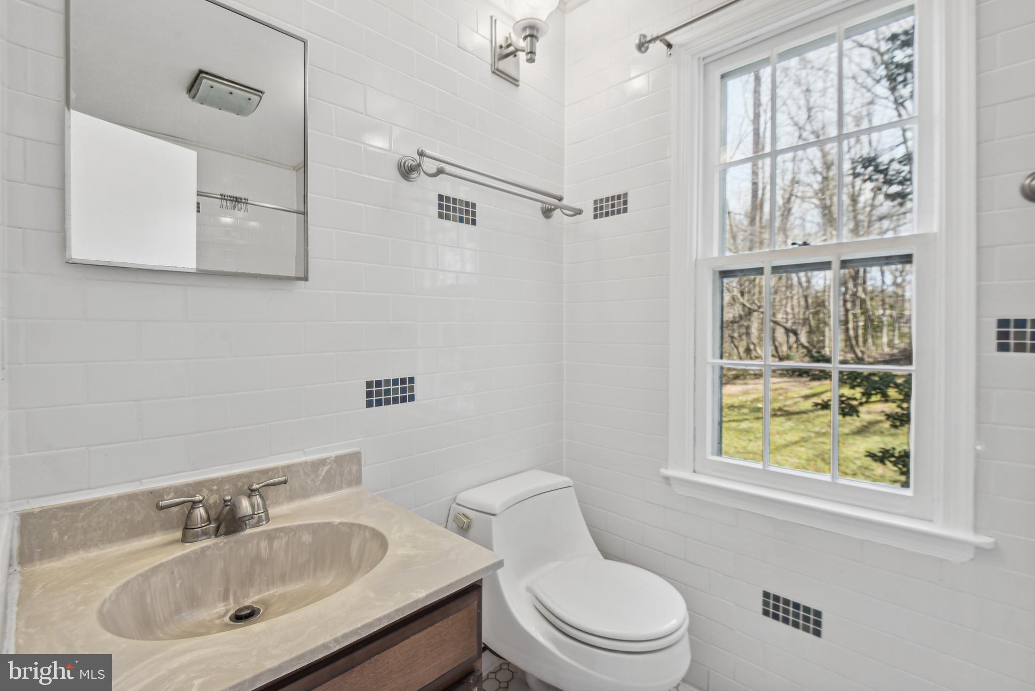 CEDARS OF MC LEAN - Residential