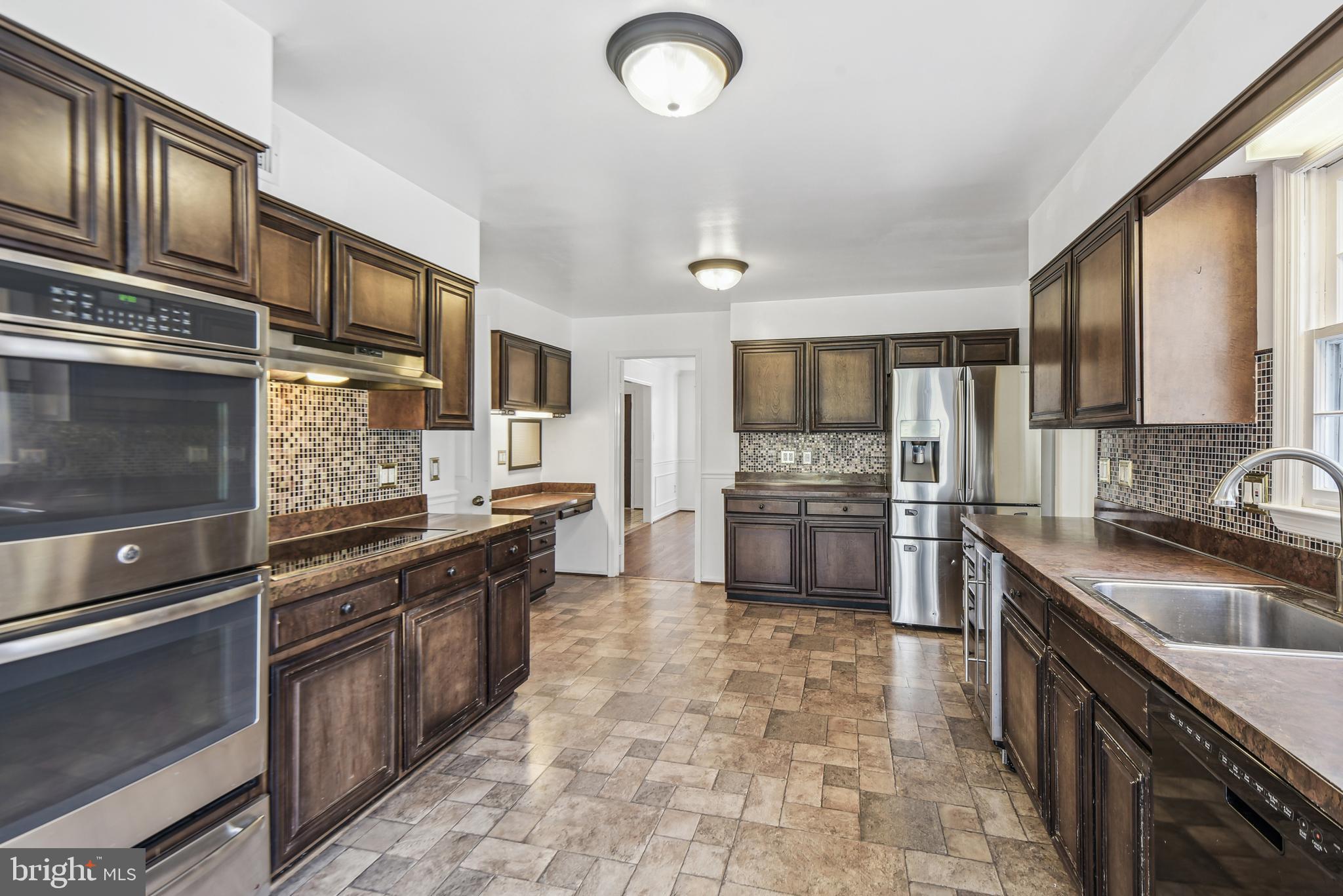 CEDARS OF MC LEAN - Residential