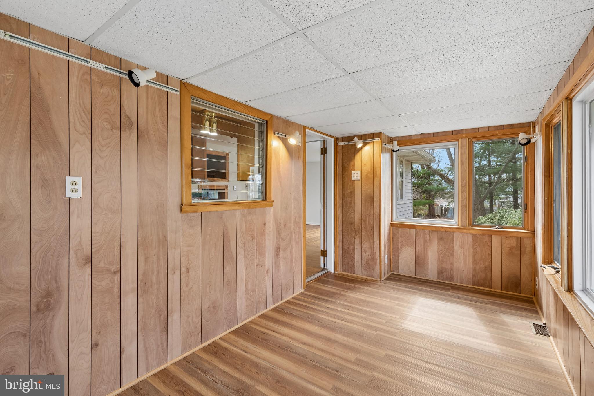 VALLEY VIEW - Residential