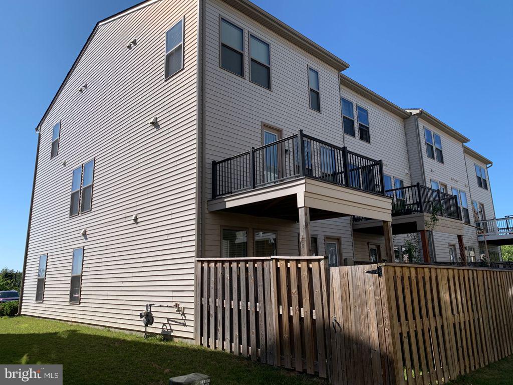 GLASCOCK FIELD AT STONE RIDGE - Residential Lease