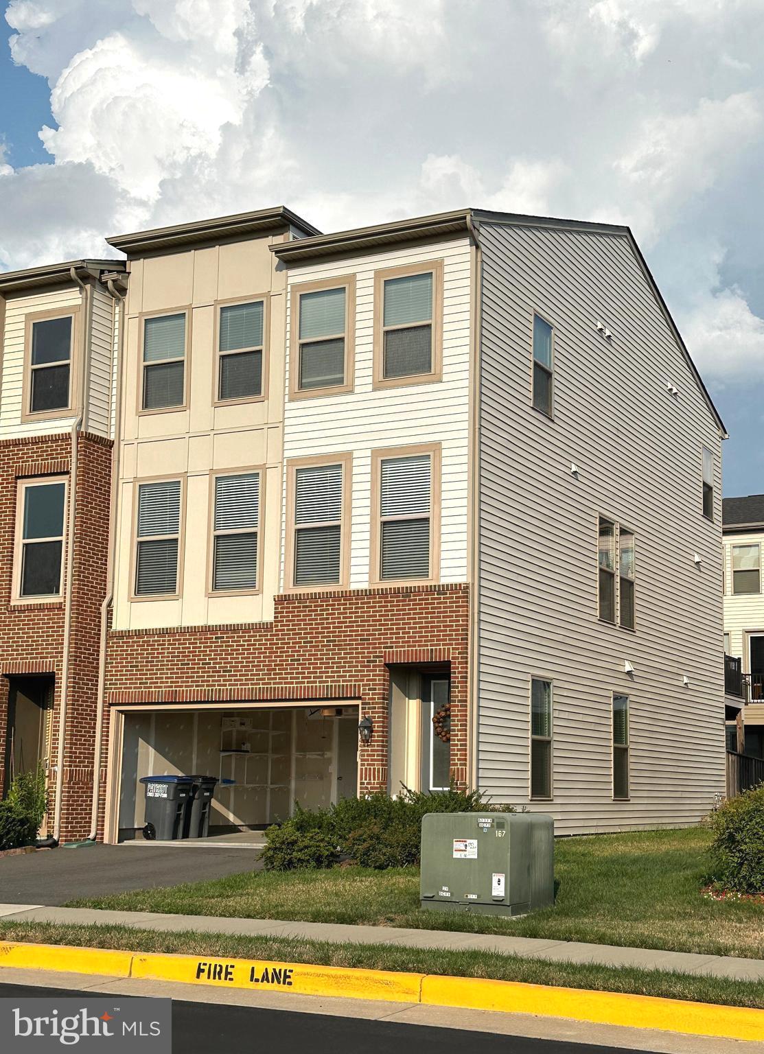 GLASCOCK FIELD AT STONE RIDGE - Residential Lease