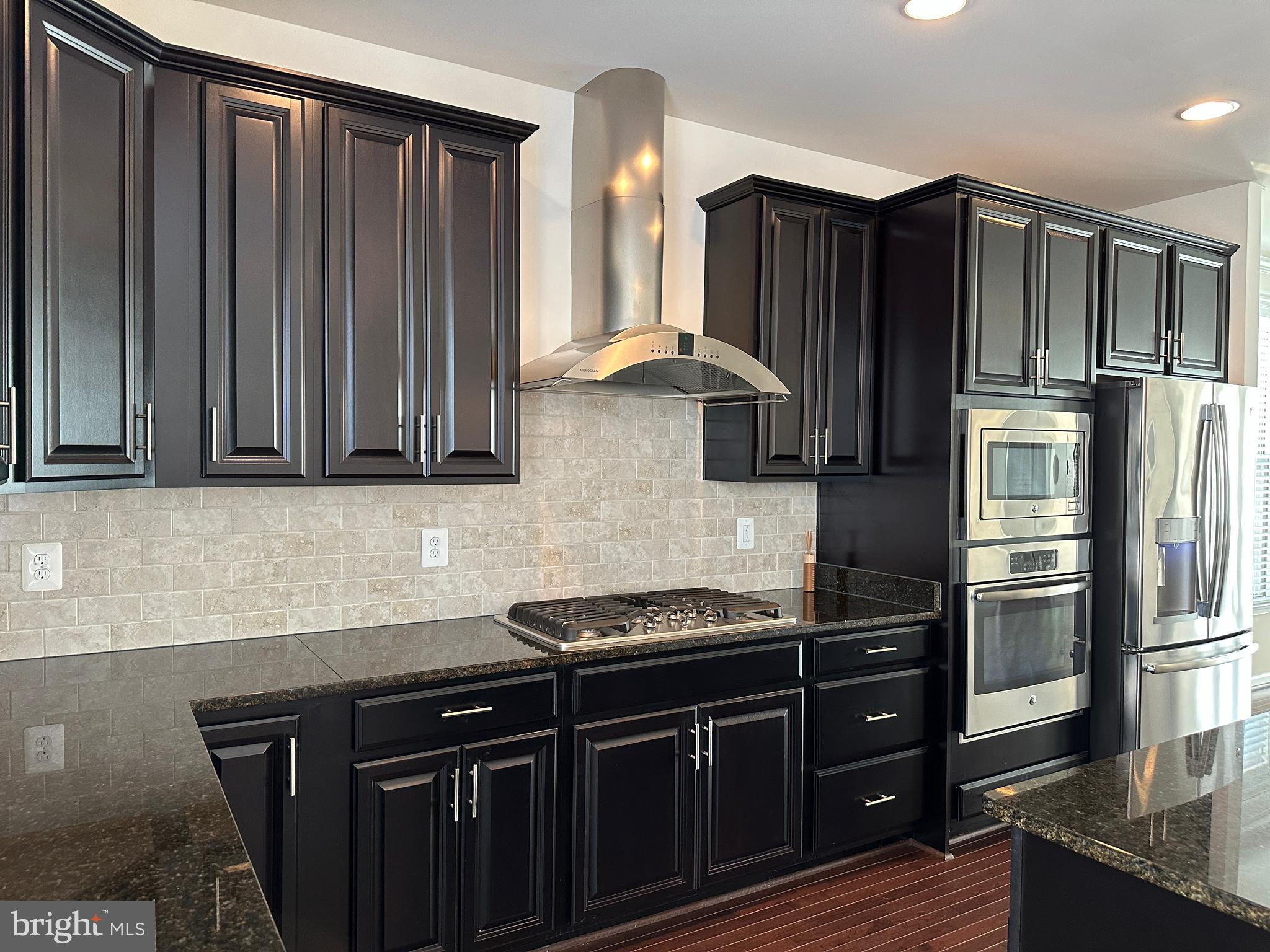 GLASCOCK FIELD AT STONE RIDGE - Residential Lease