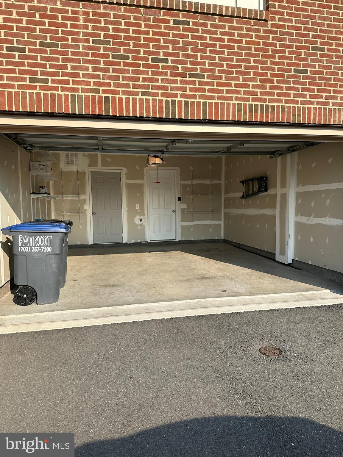 GLASCOCK FIELD AT STONE RIDGE - Residential Lease