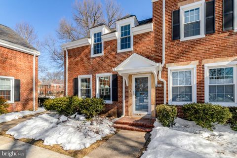 4651 36TH STREET S ARLINGTON VA 22206