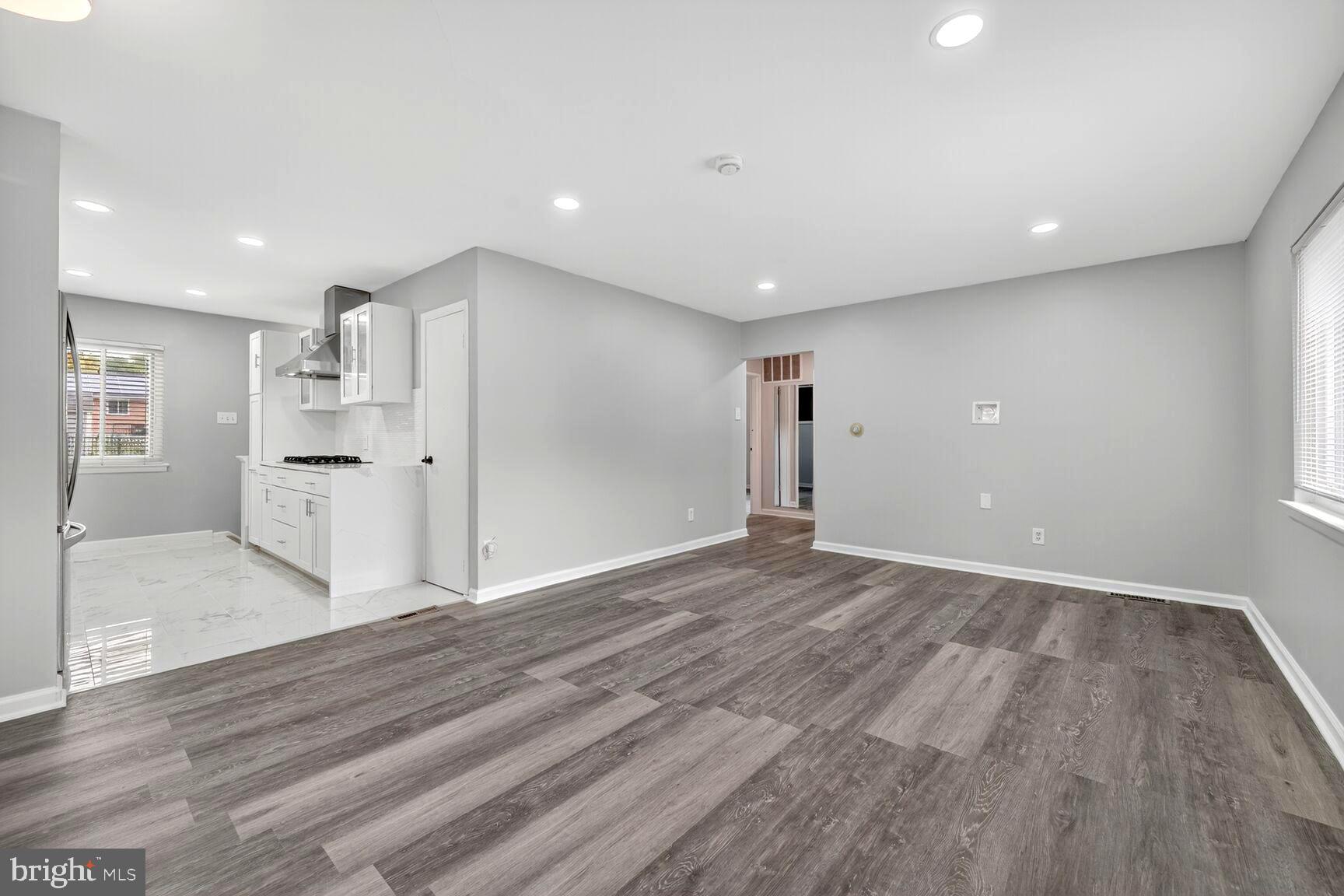 HILLCREST HEIGHTS - Residential