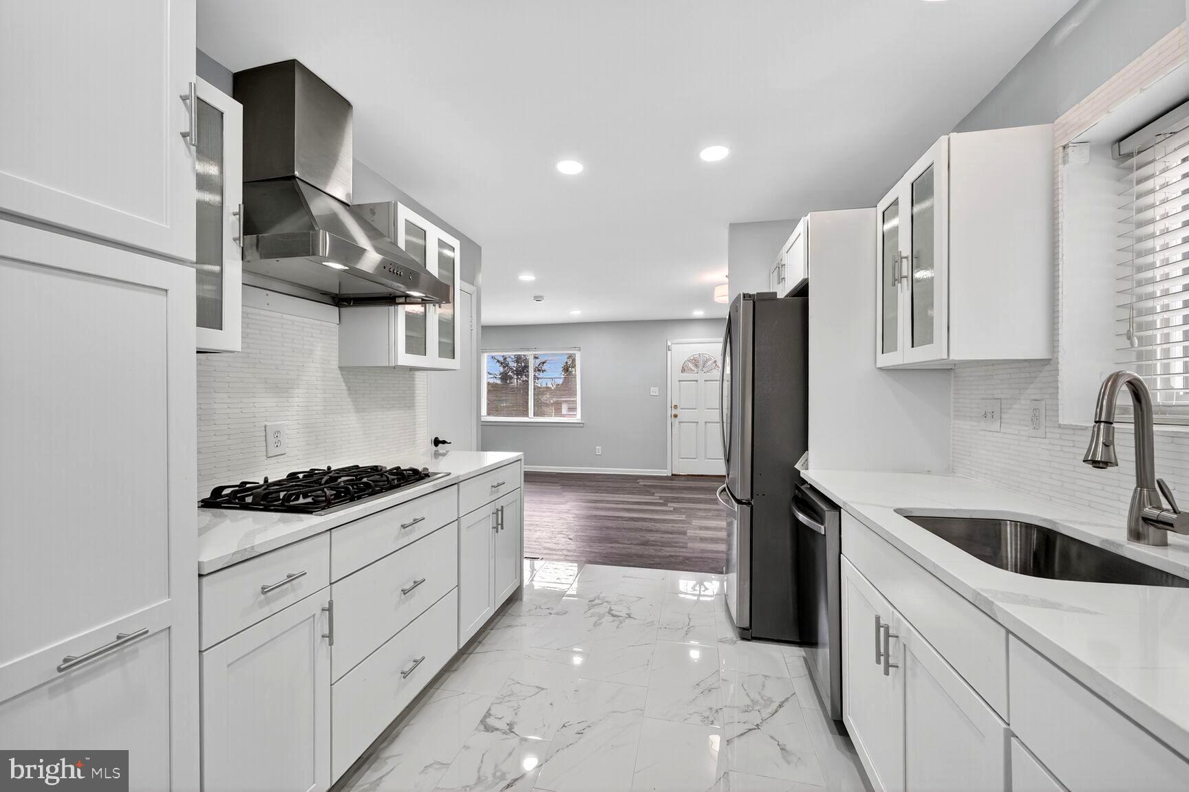 HILLCREST HEIGHTS - Residential