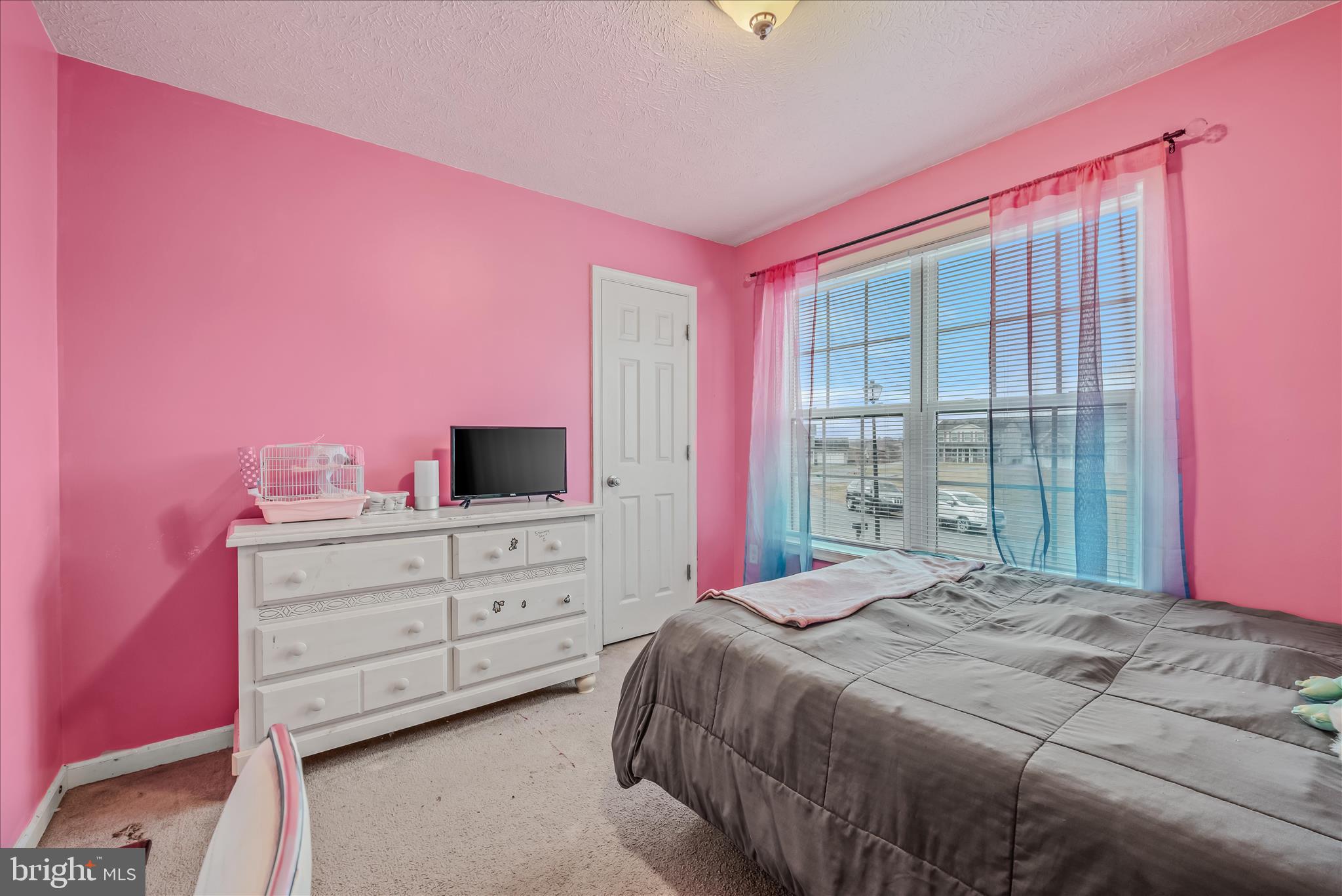 PEBBLE RIDGE - Residential