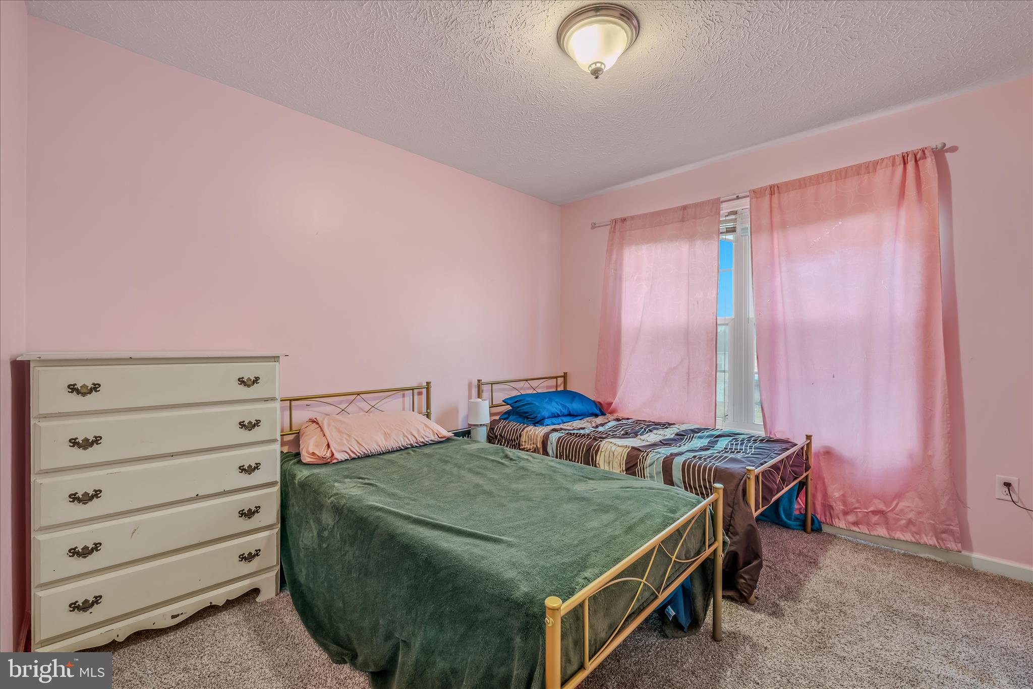 PEBBLE RIDGE - Residential