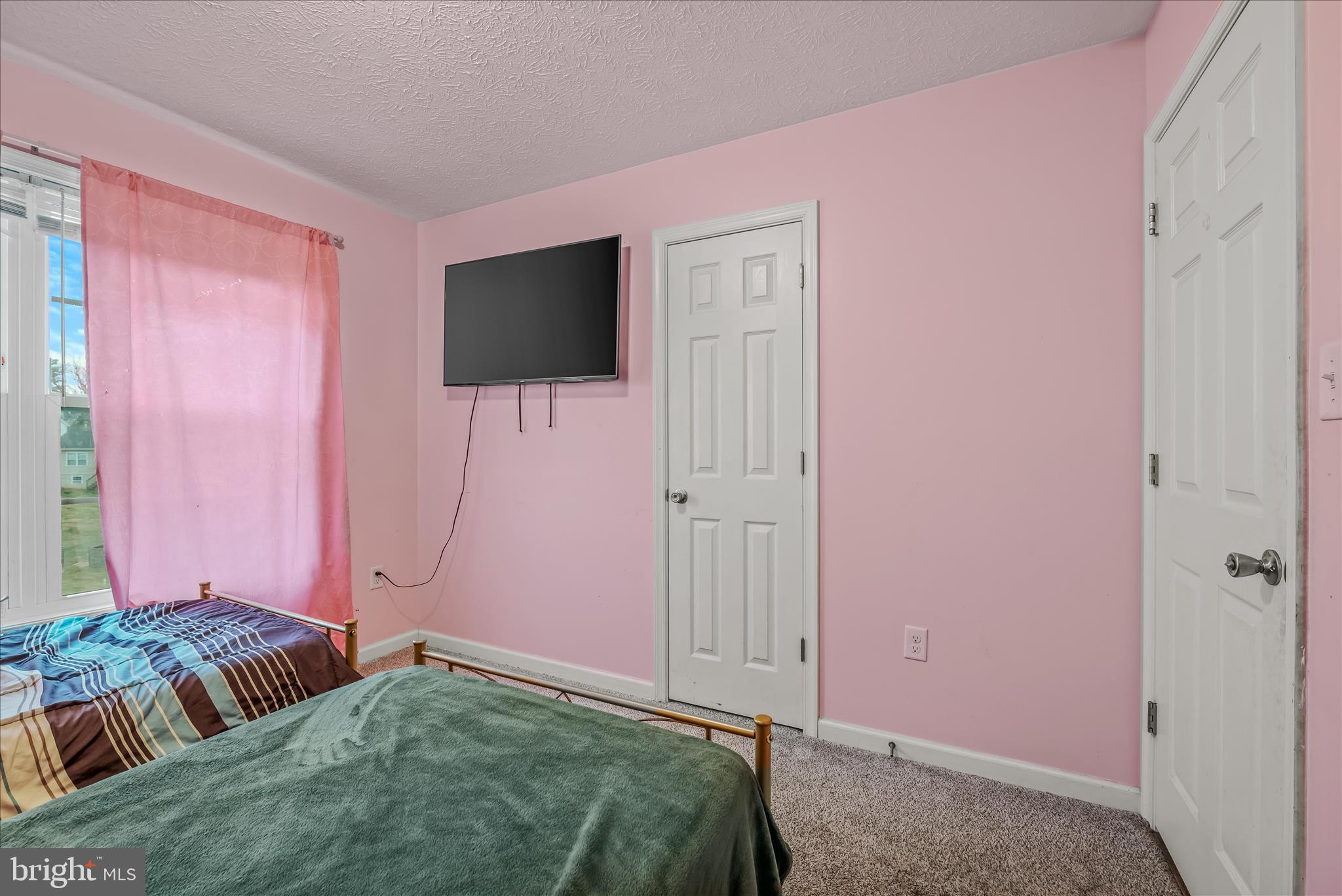 PEBBLE RIDGE - Residential