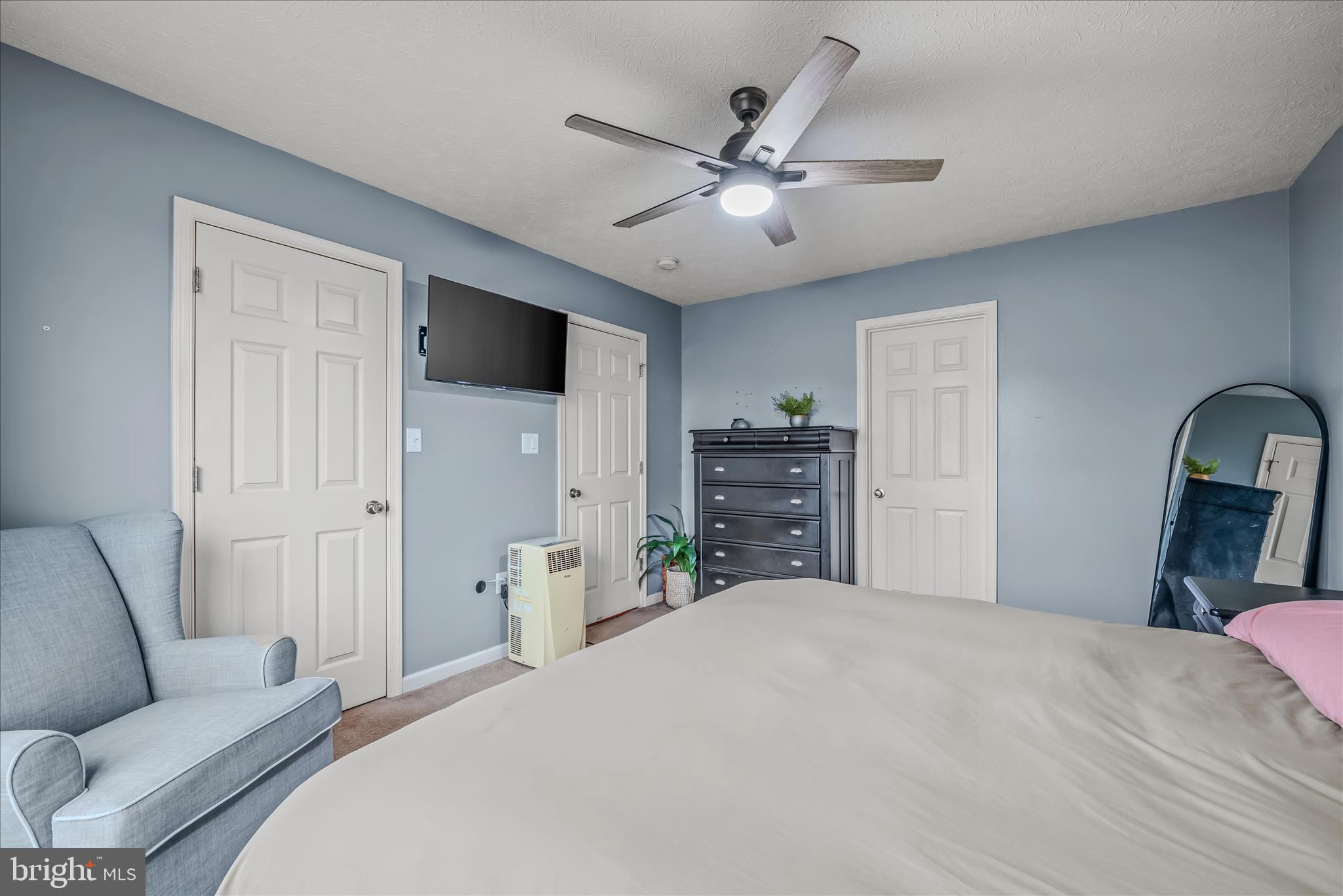 PEBBLE RIDGE - Residential