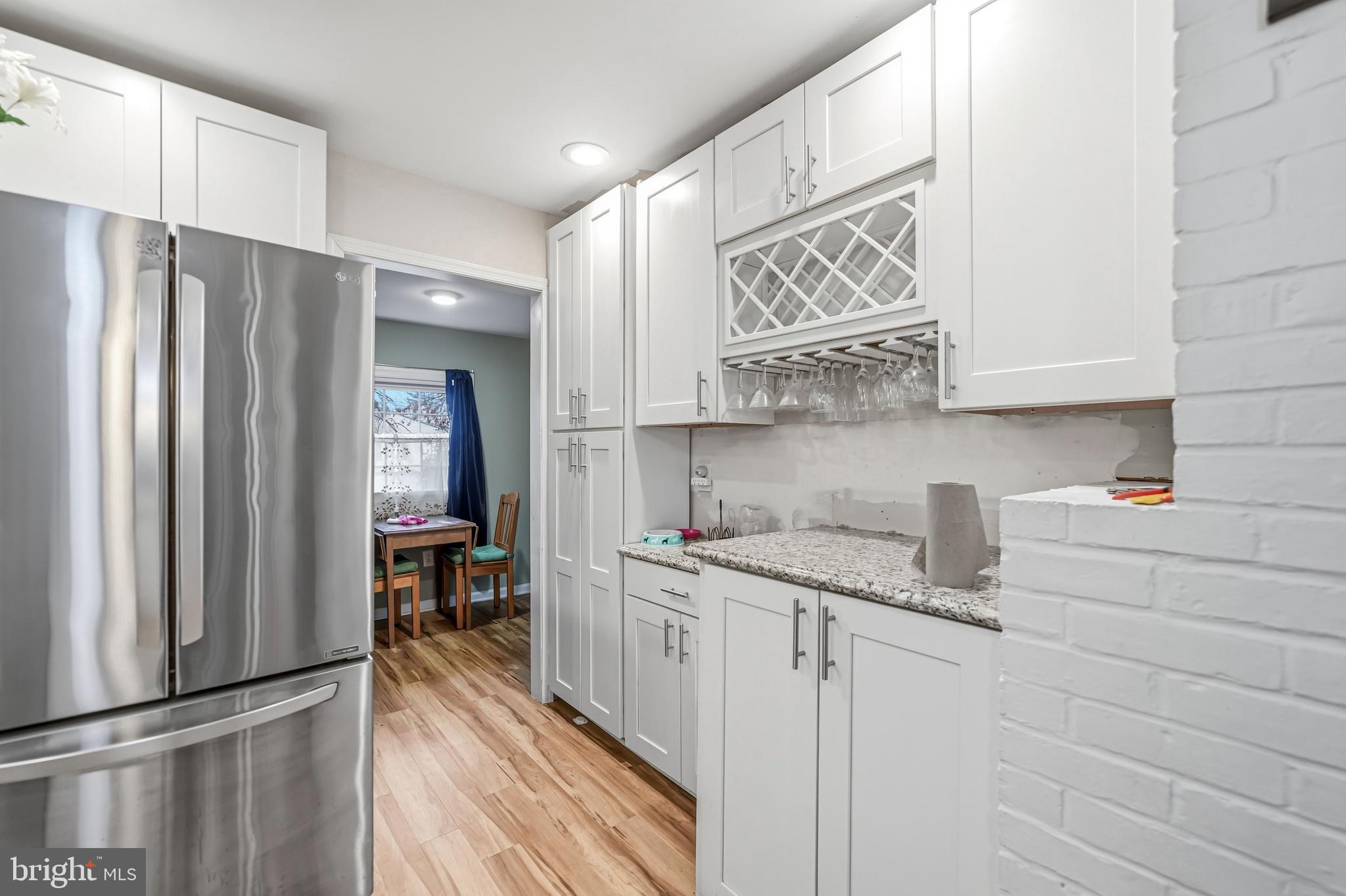 OAKTREE HOLLOW - Residential