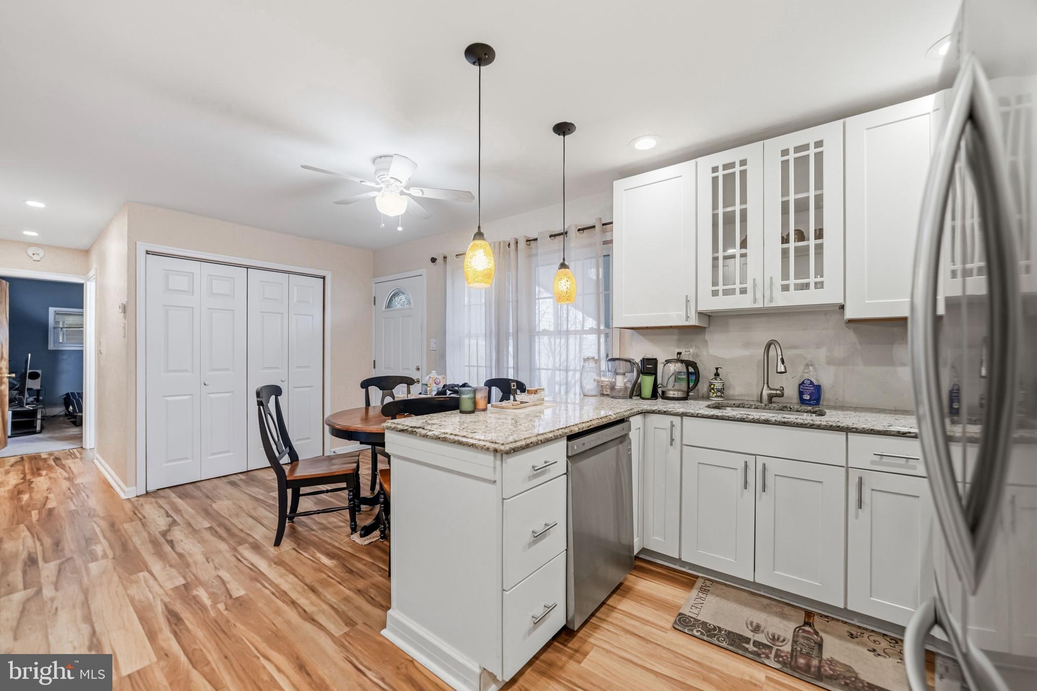 OAKTREE HOLLOW - Residential