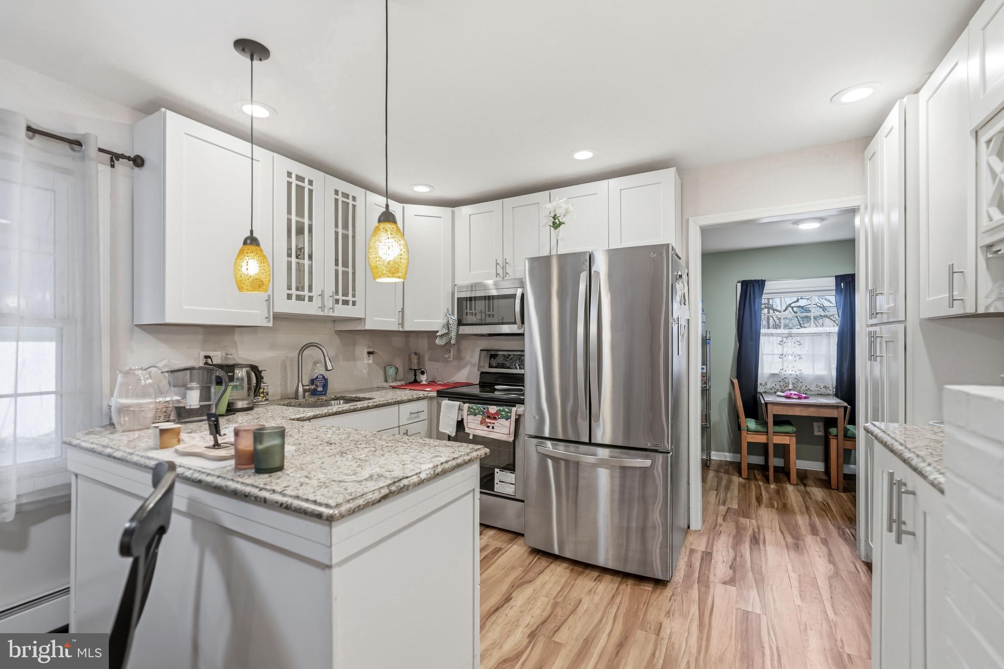 OAKTREE HOLLOW - Residential