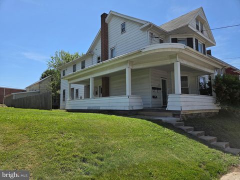 Multifamily For Sale - 230 W Second Street St<br/> Franklin County, WAYNESBORO, PA 17268