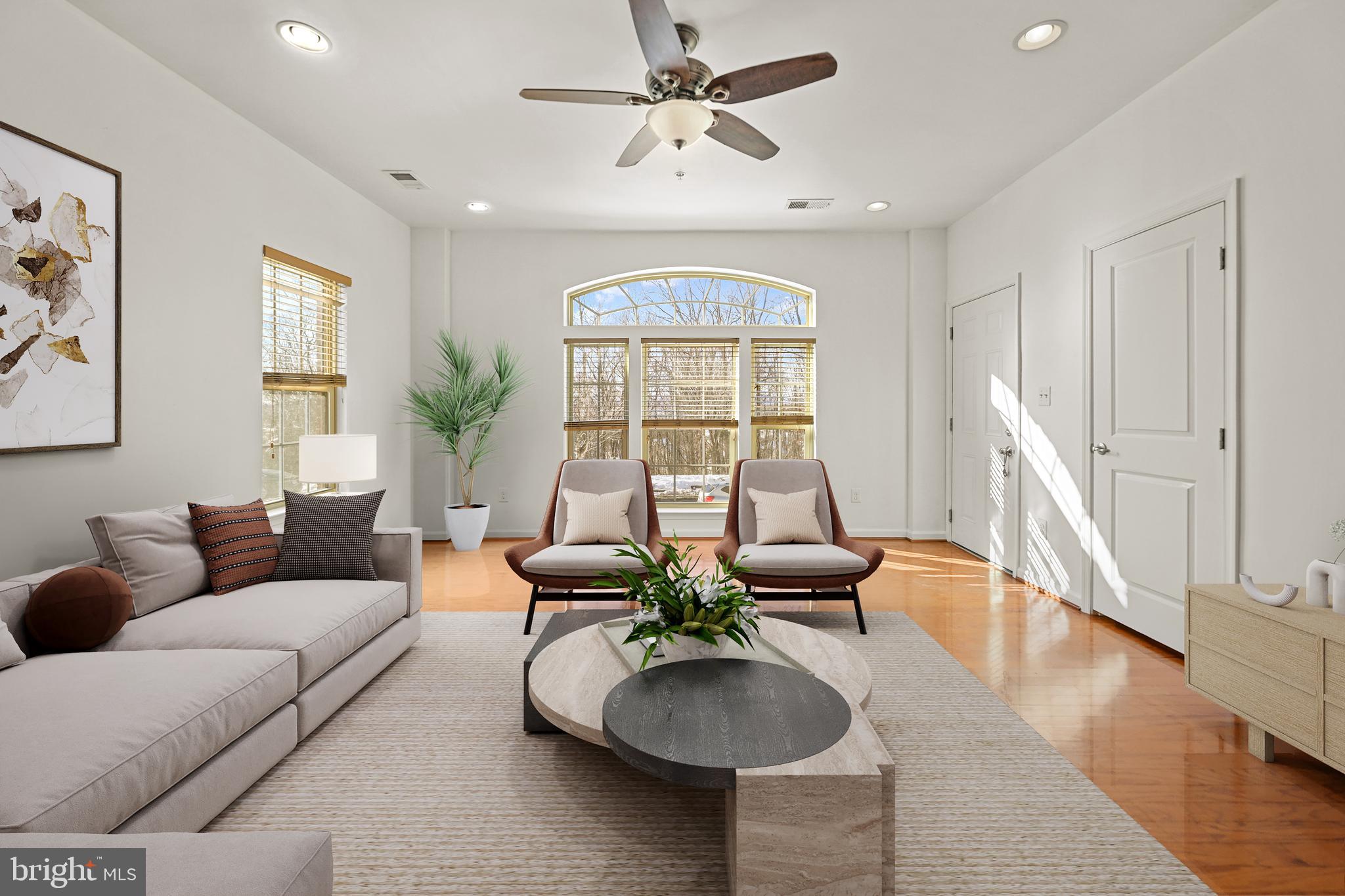 VIRGINIA MANOR - Residential