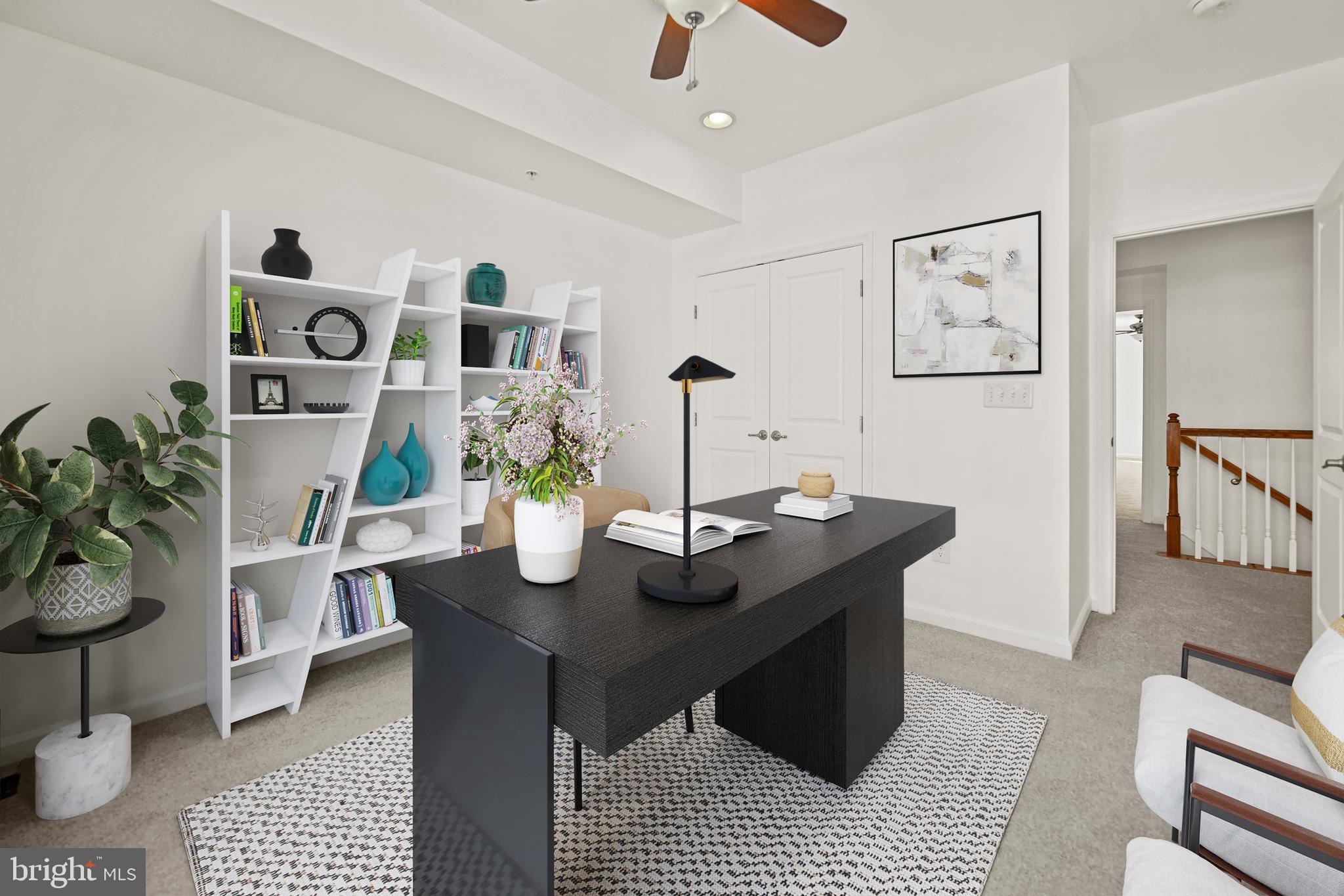 VIRGINIA MANOR - Residential