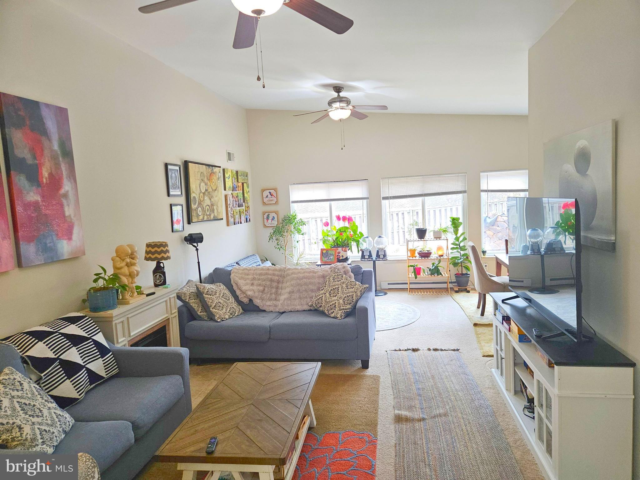 HIDDENBROOK - Residential